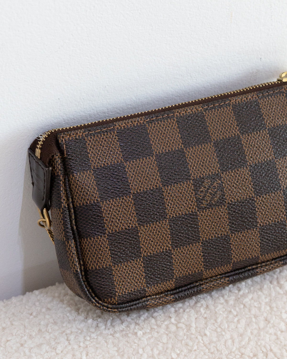 LOUIS VUITTON Mini Pochette Accessoires