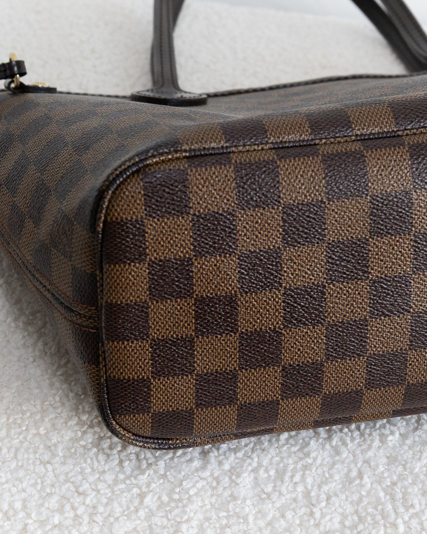 LOUIS VUITTON Neverfull PM