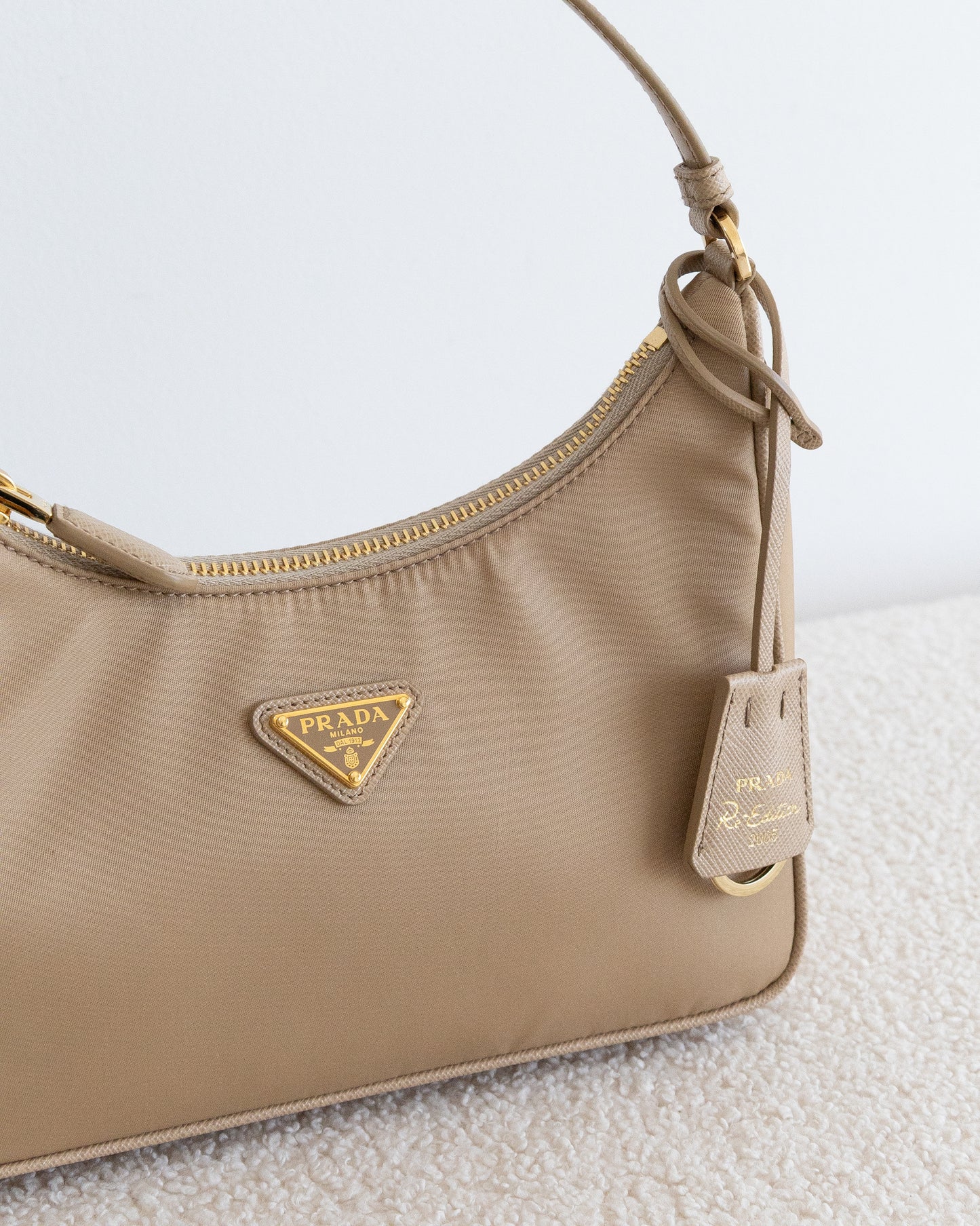 PRADA Re-Edition 2000