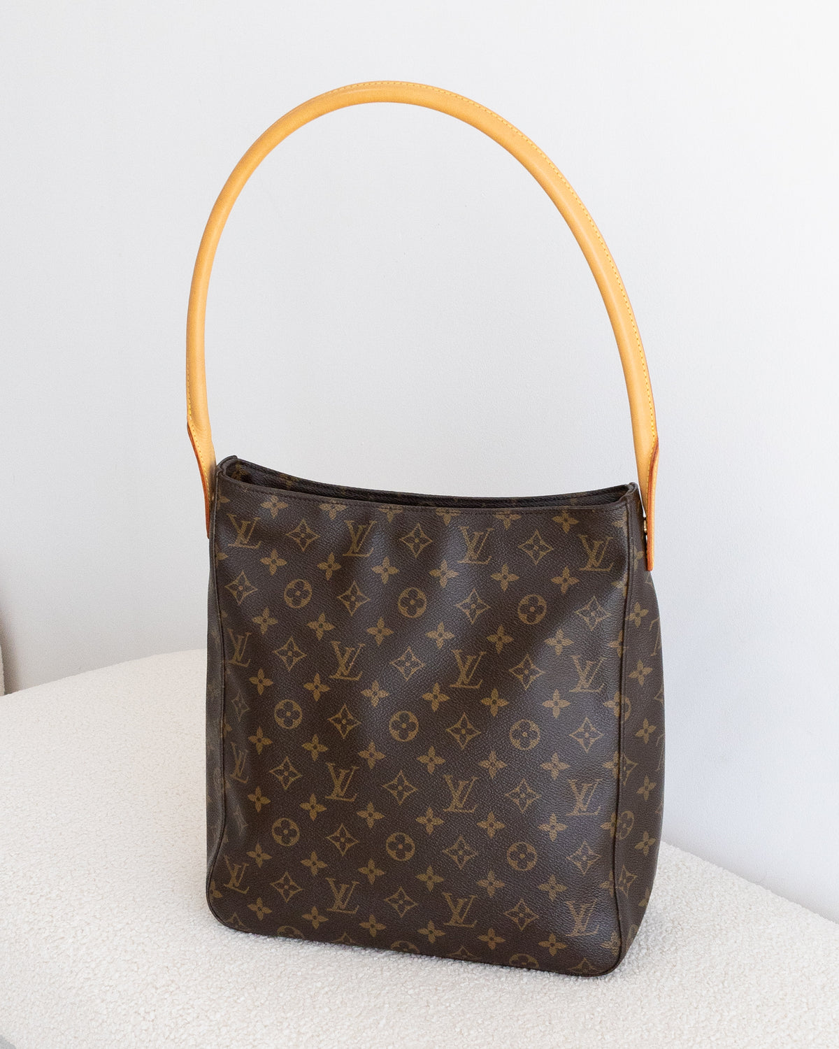 LOUIS VUITTON Looping GM