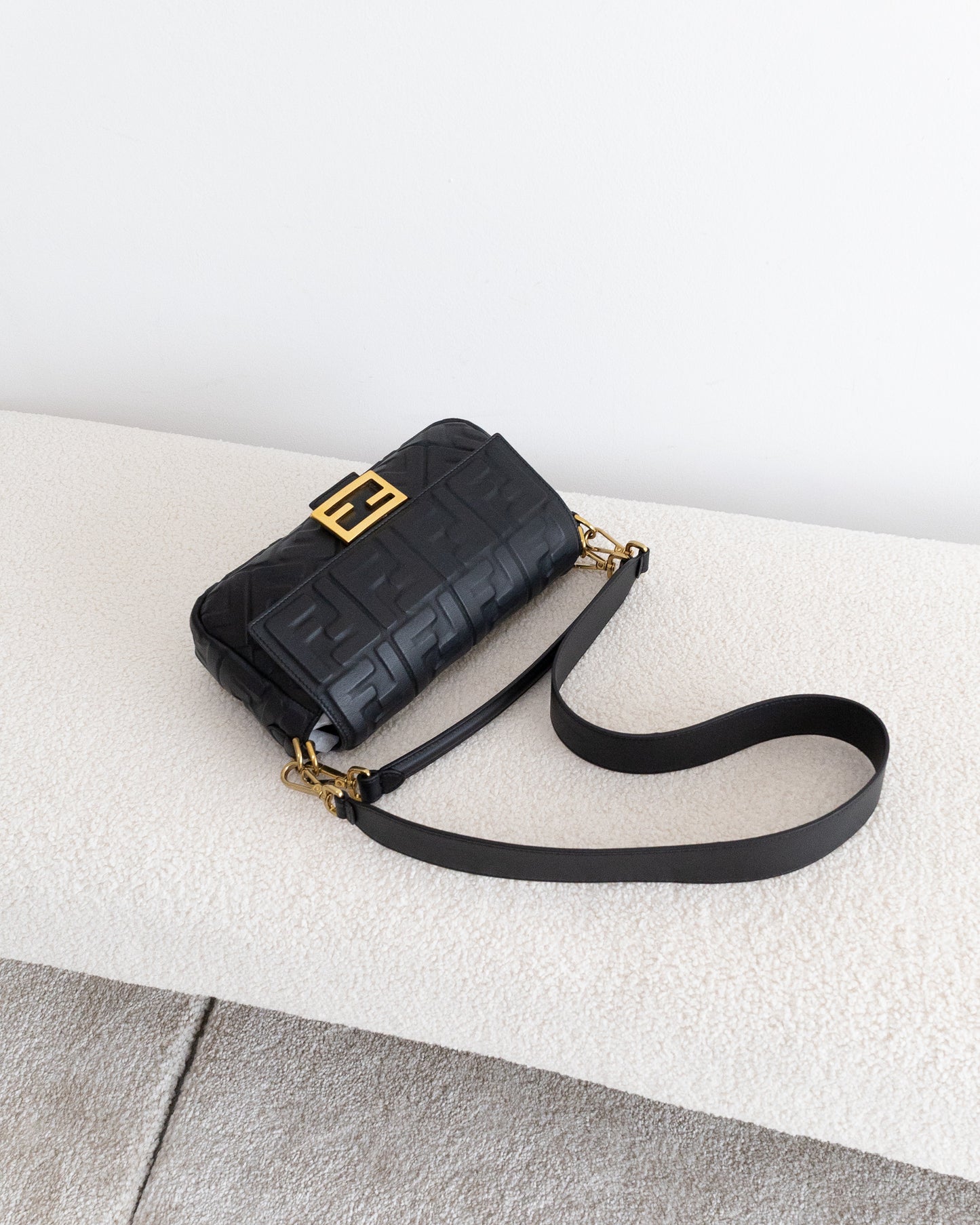 FENDI Baguette 2 ways