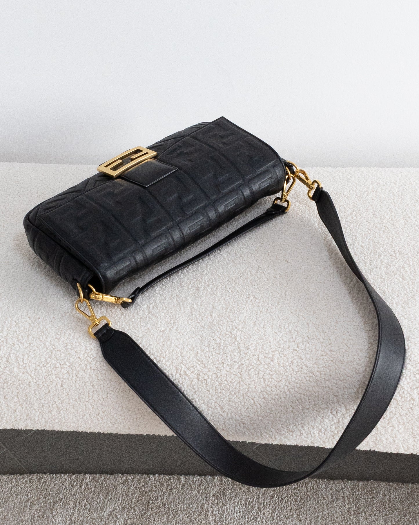 FENDI Baguette 2 Ways