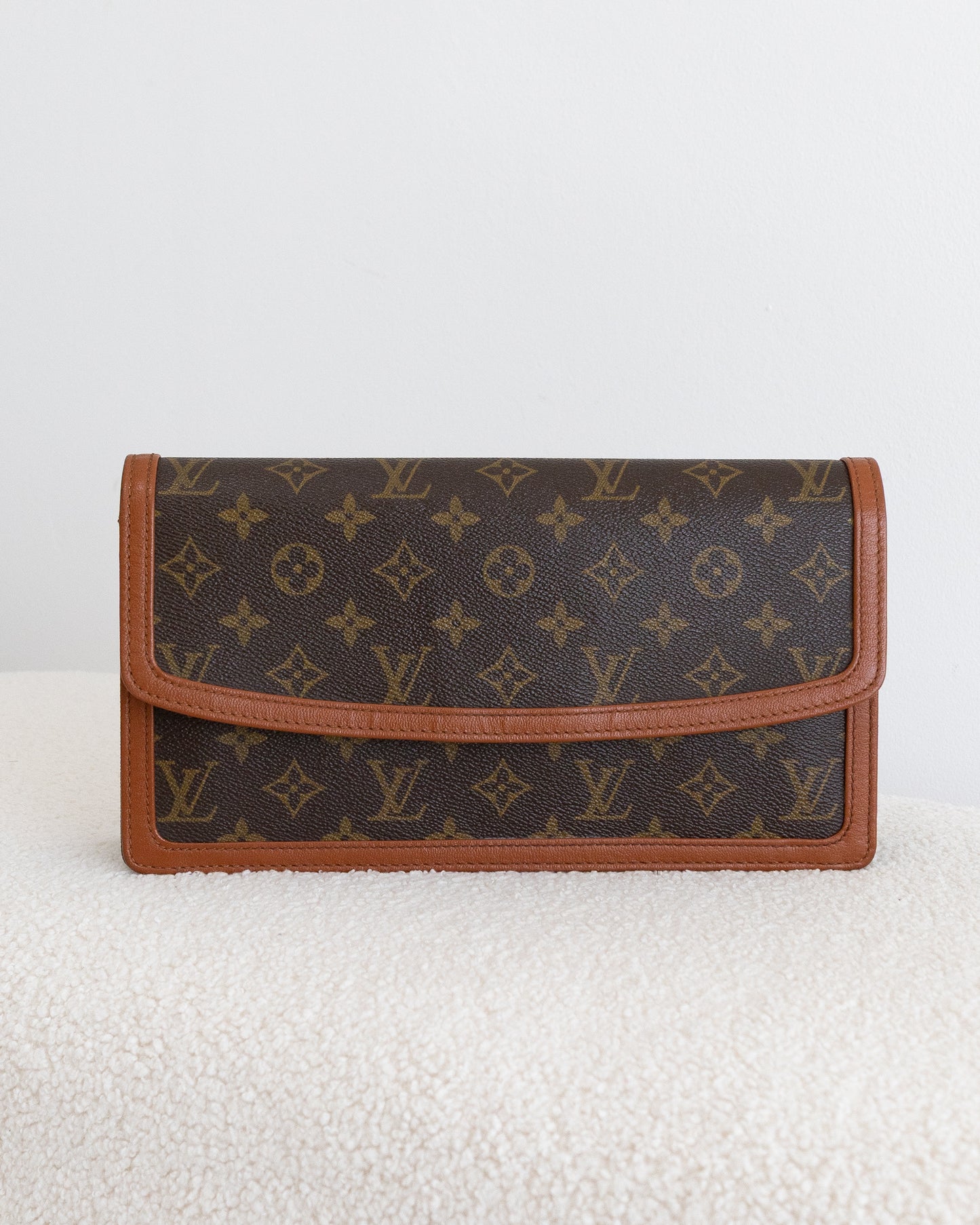 LOUIS VUITTON Pochette Dame GM