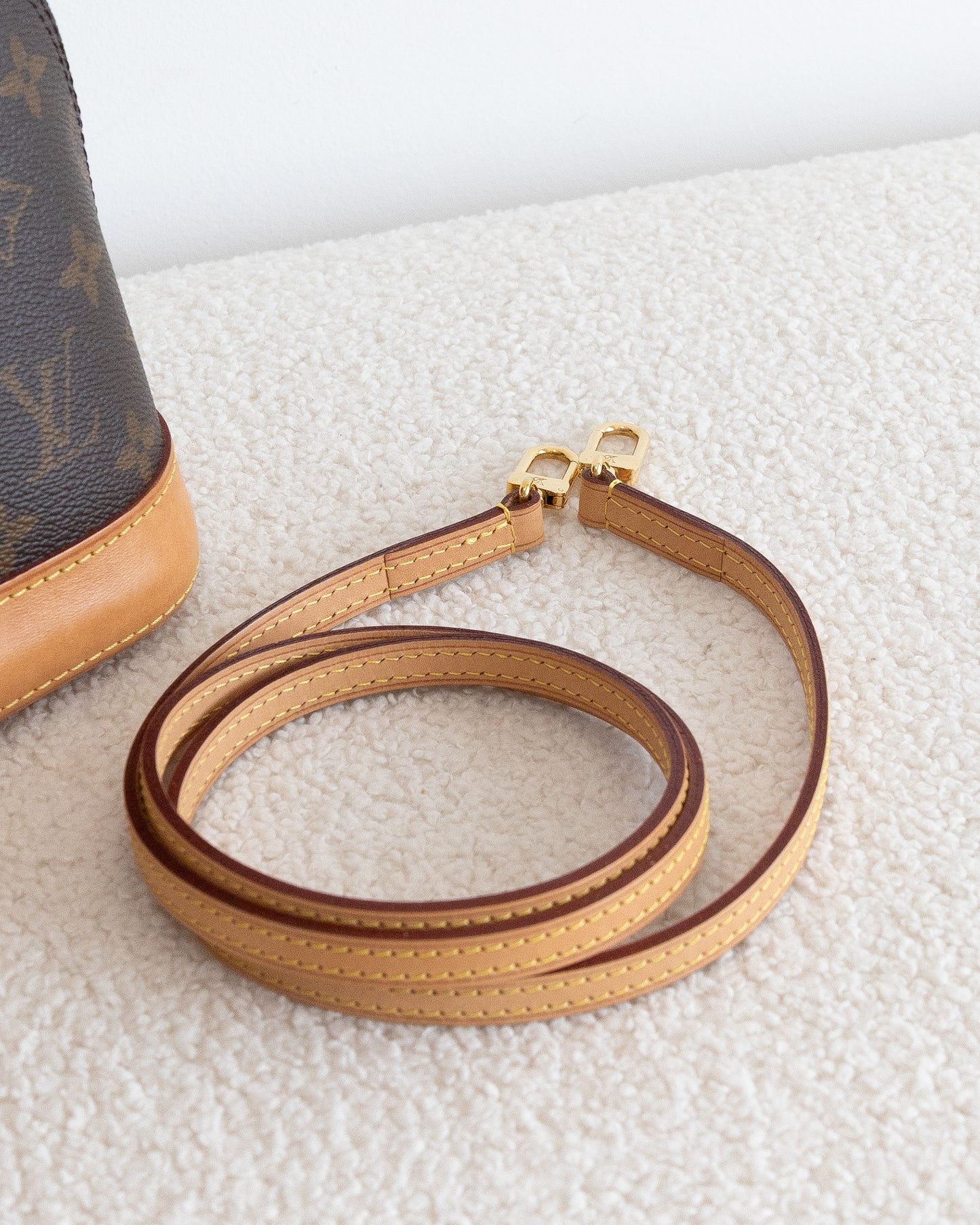 LOUIS VUITTON Alma BB