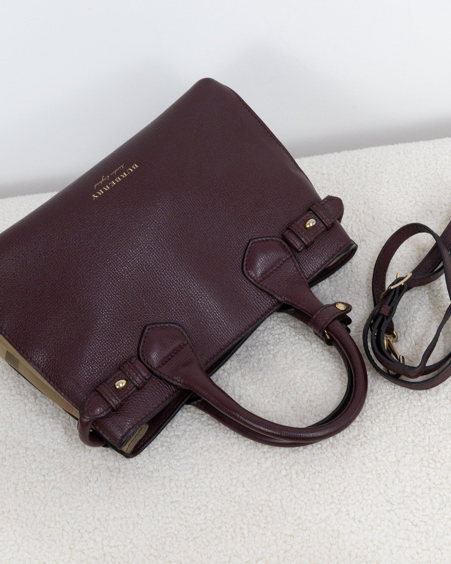 BURBERRY Banner Small