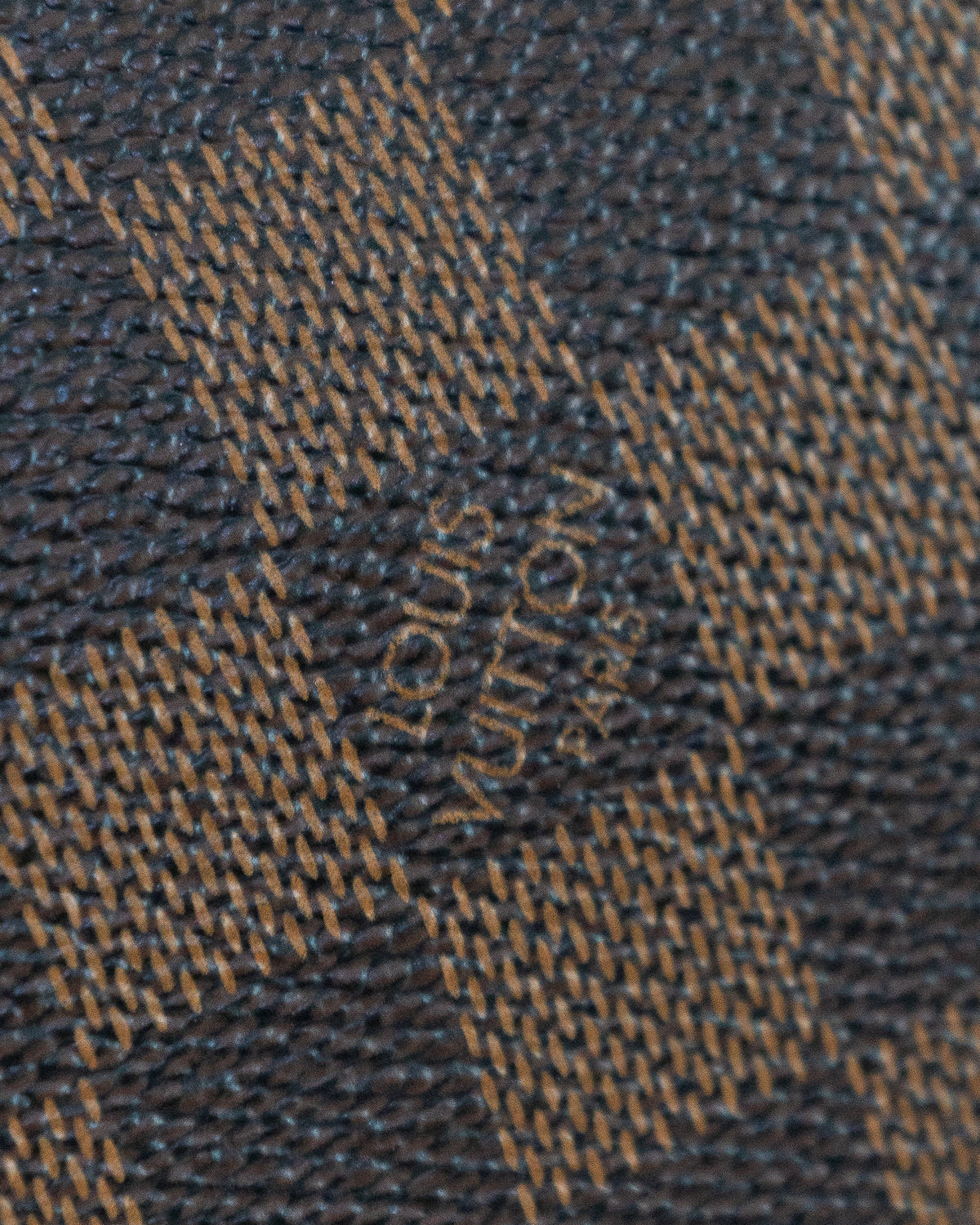 LOUIS VUITTON Mini Pochette Accessoires