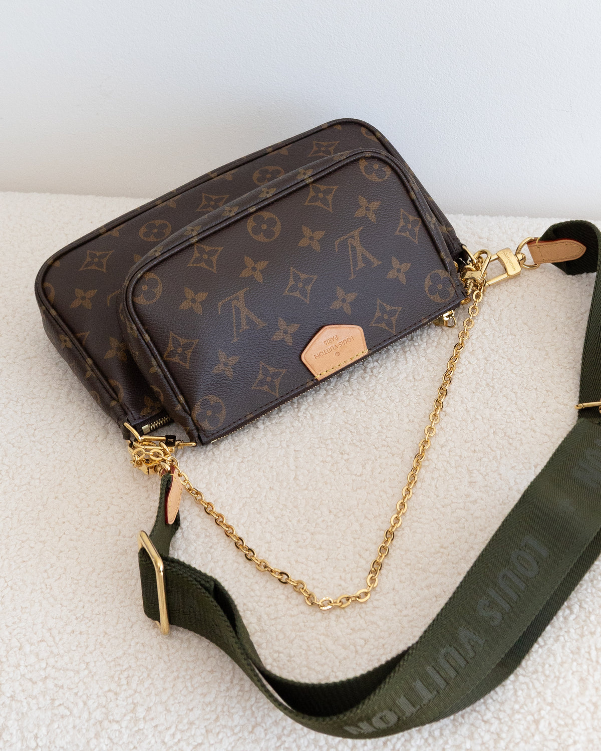 LOUIS VUITTON Multipochette Accessoires