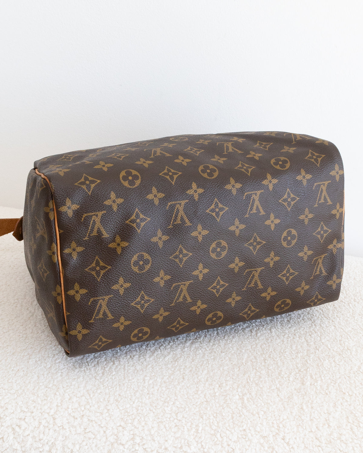 LOUIS VUITTON Speedy 30