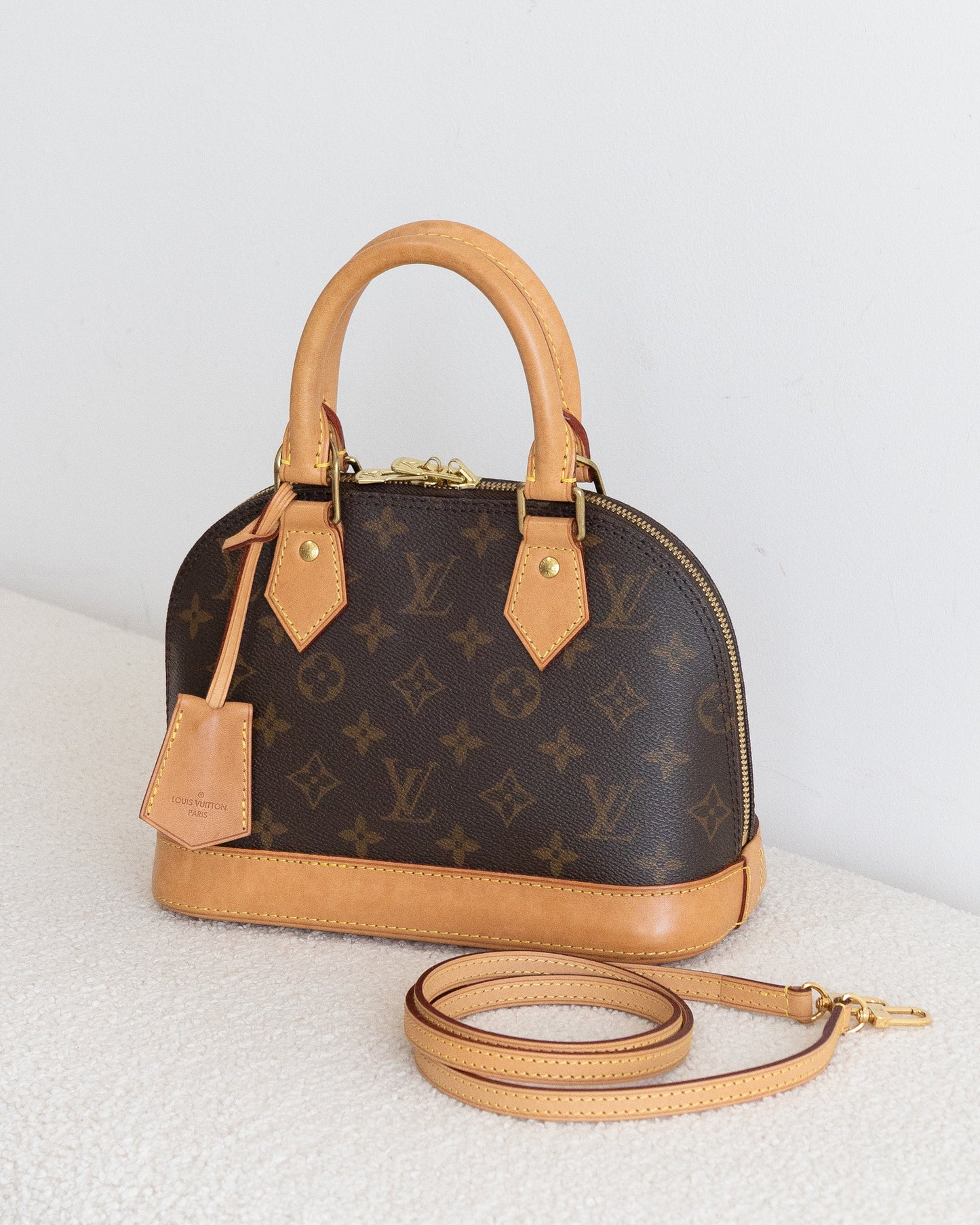 LOUIS VUITTON Alma BB