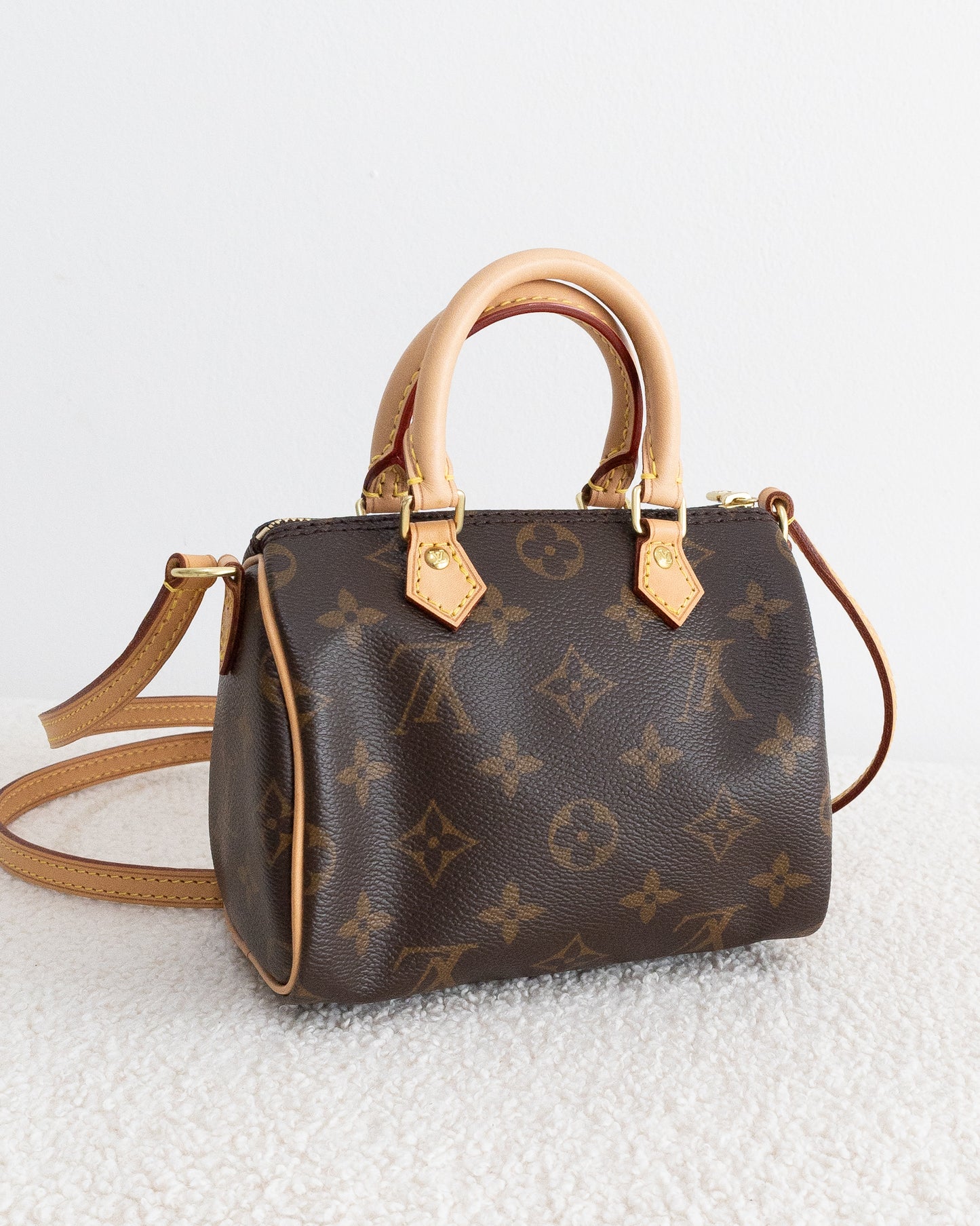 LOUIS VUITTON Speedy Nano