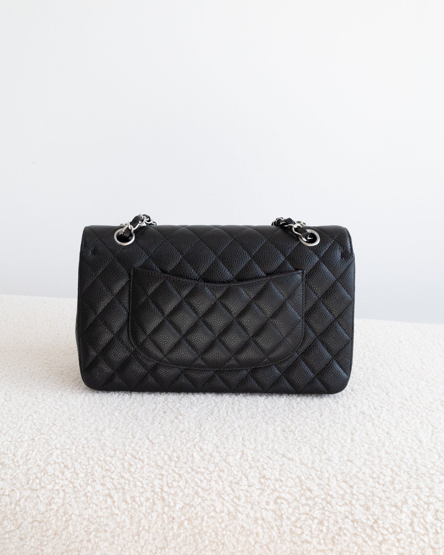 CHANEL Classic Double Flap Médium