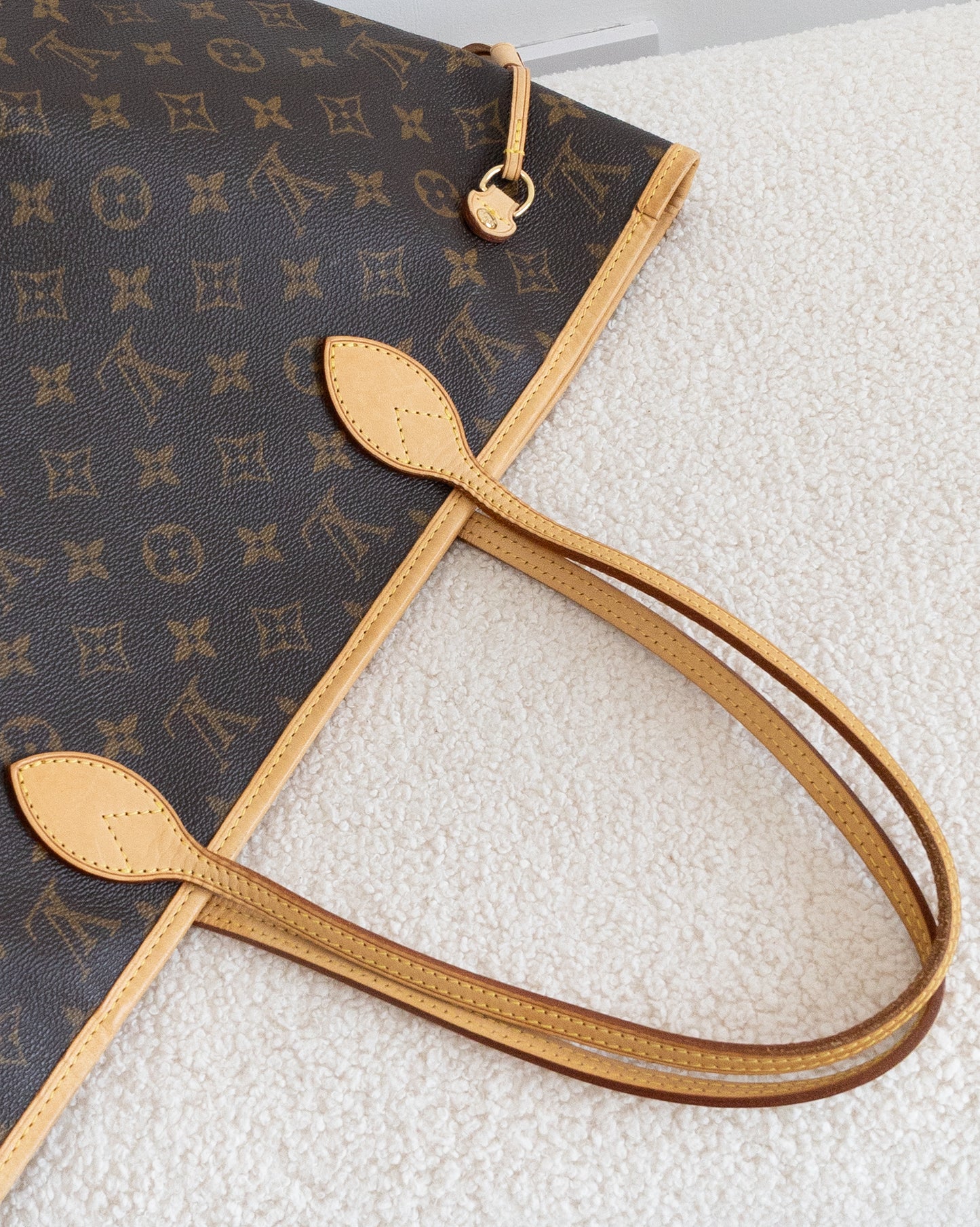 LOUIS VUITTON Neverfull MM