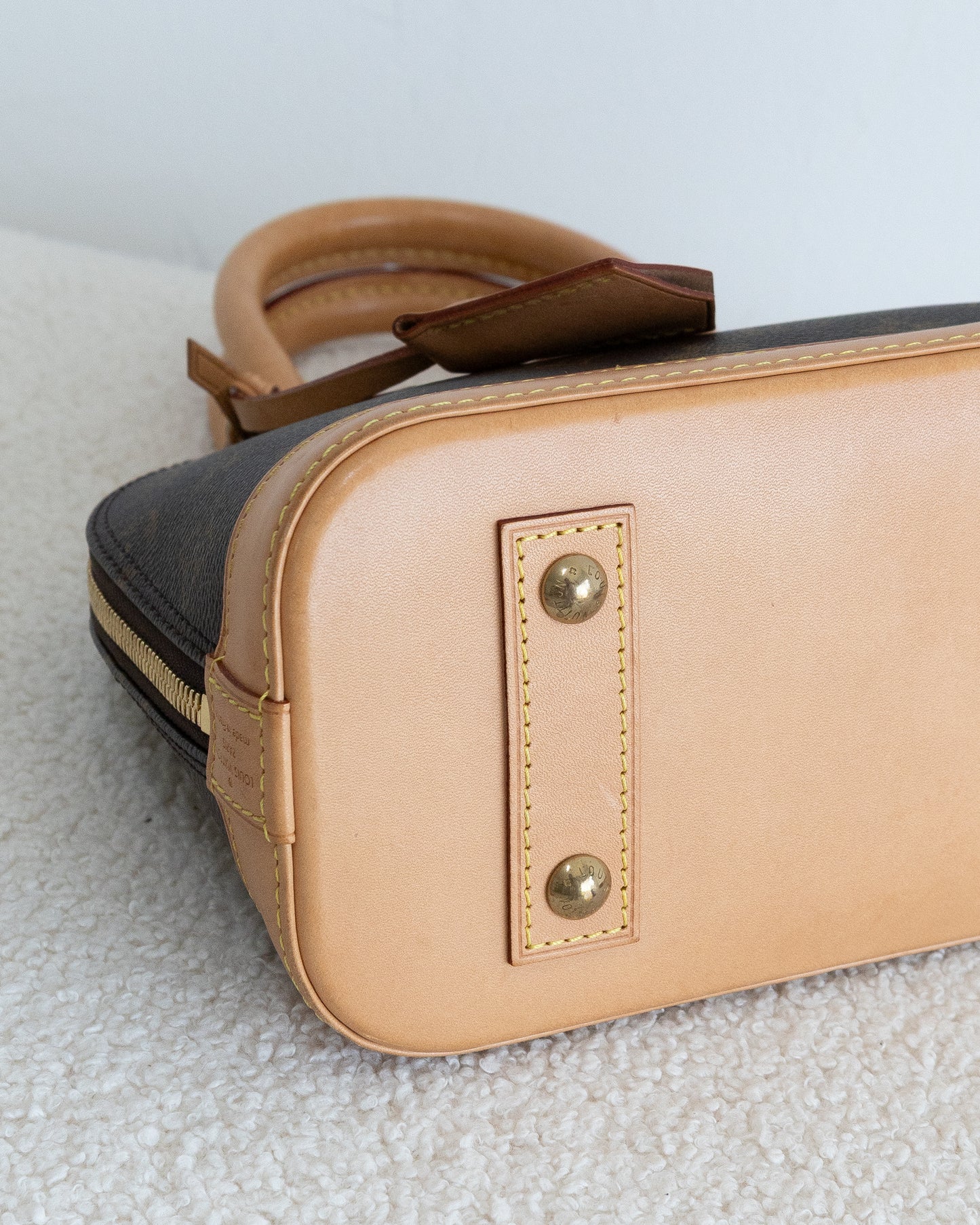 LOUIS VUITTON Alma BB