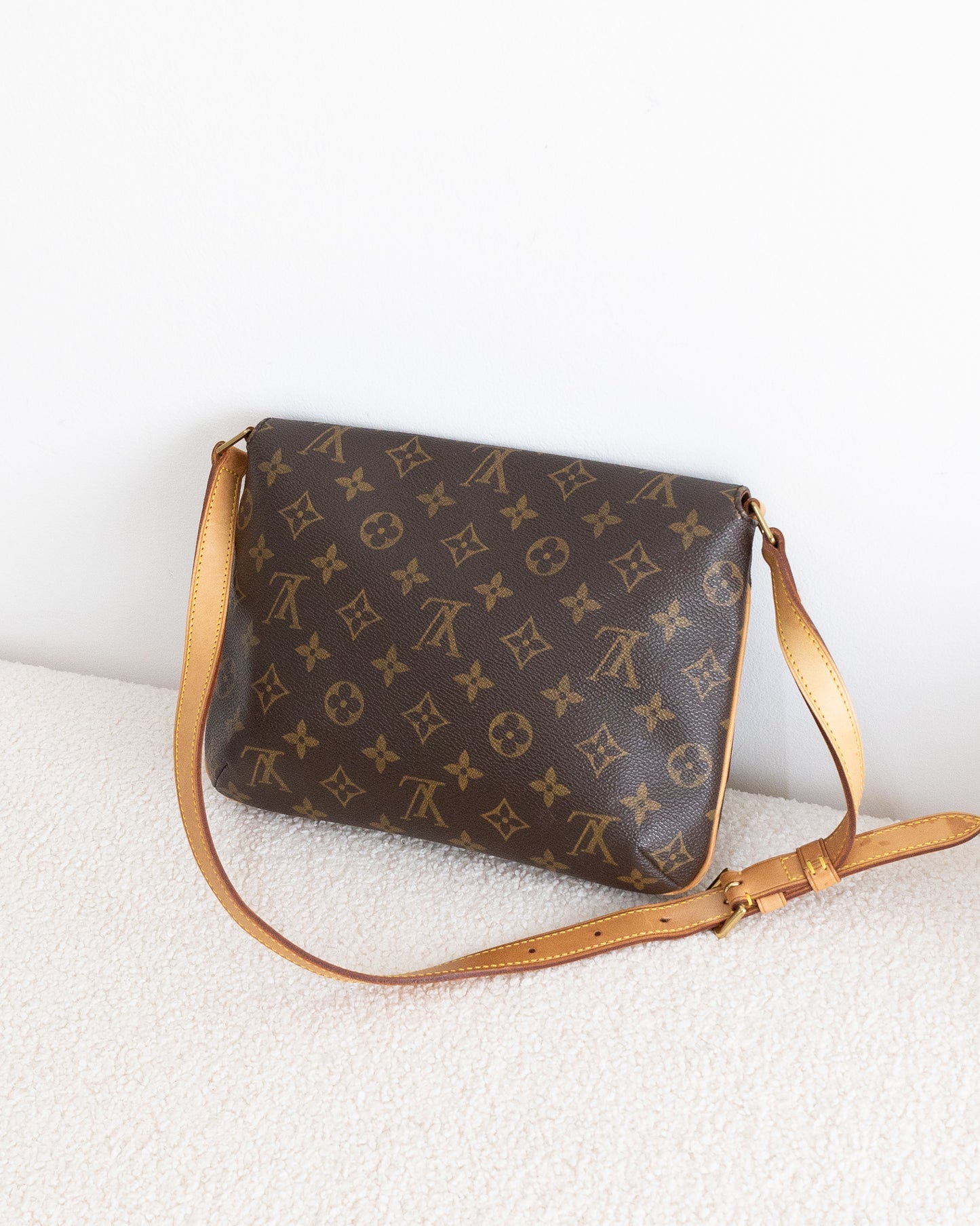 LOUIS VUITTON Musette Tango