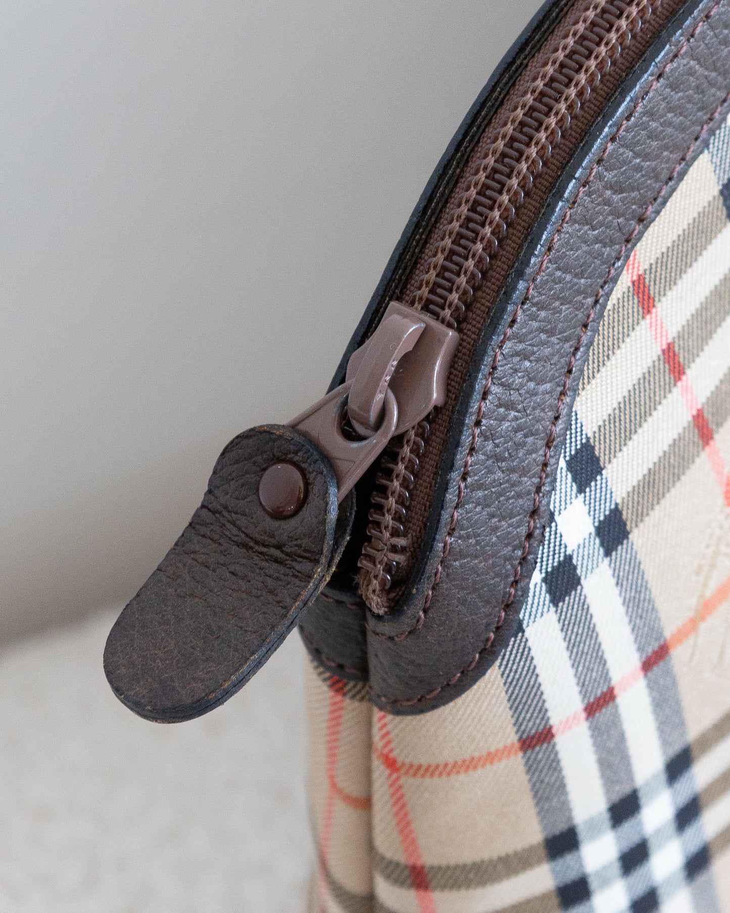 BURBERRY Pouch