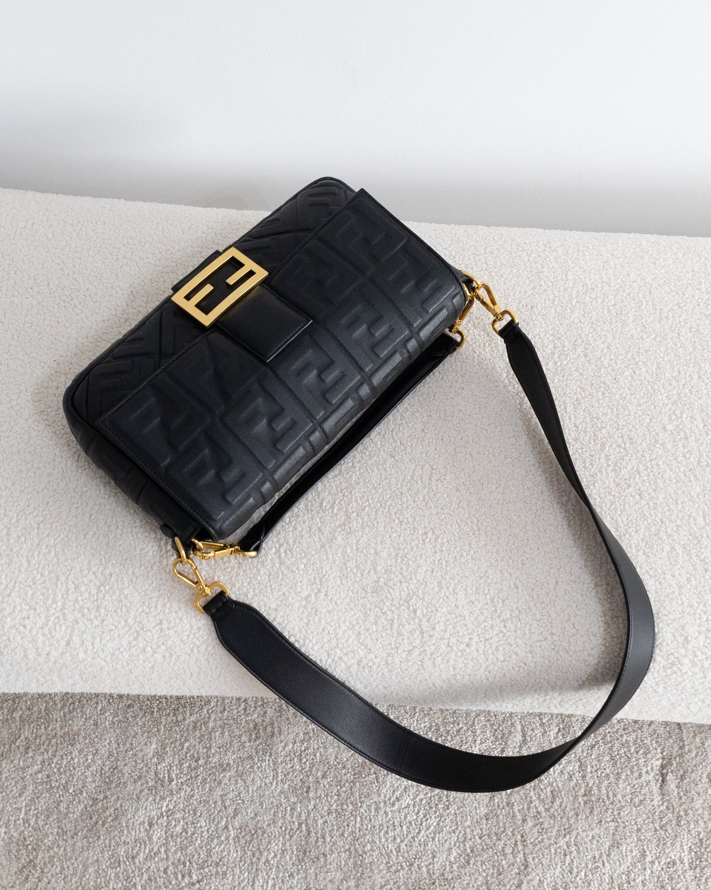 FENDI Baguette 2 Ways