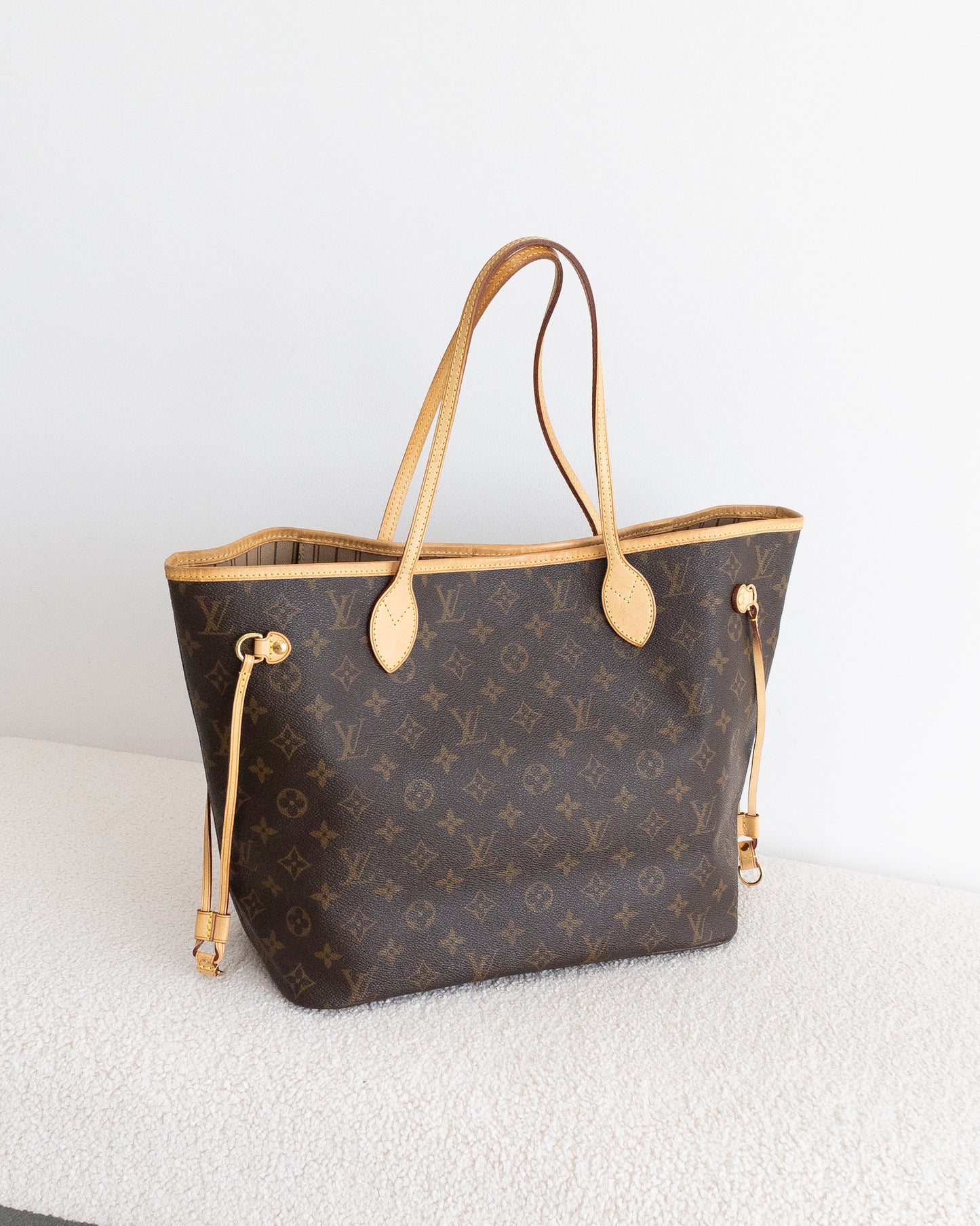LOUIS VUITTON Neverfull MM
