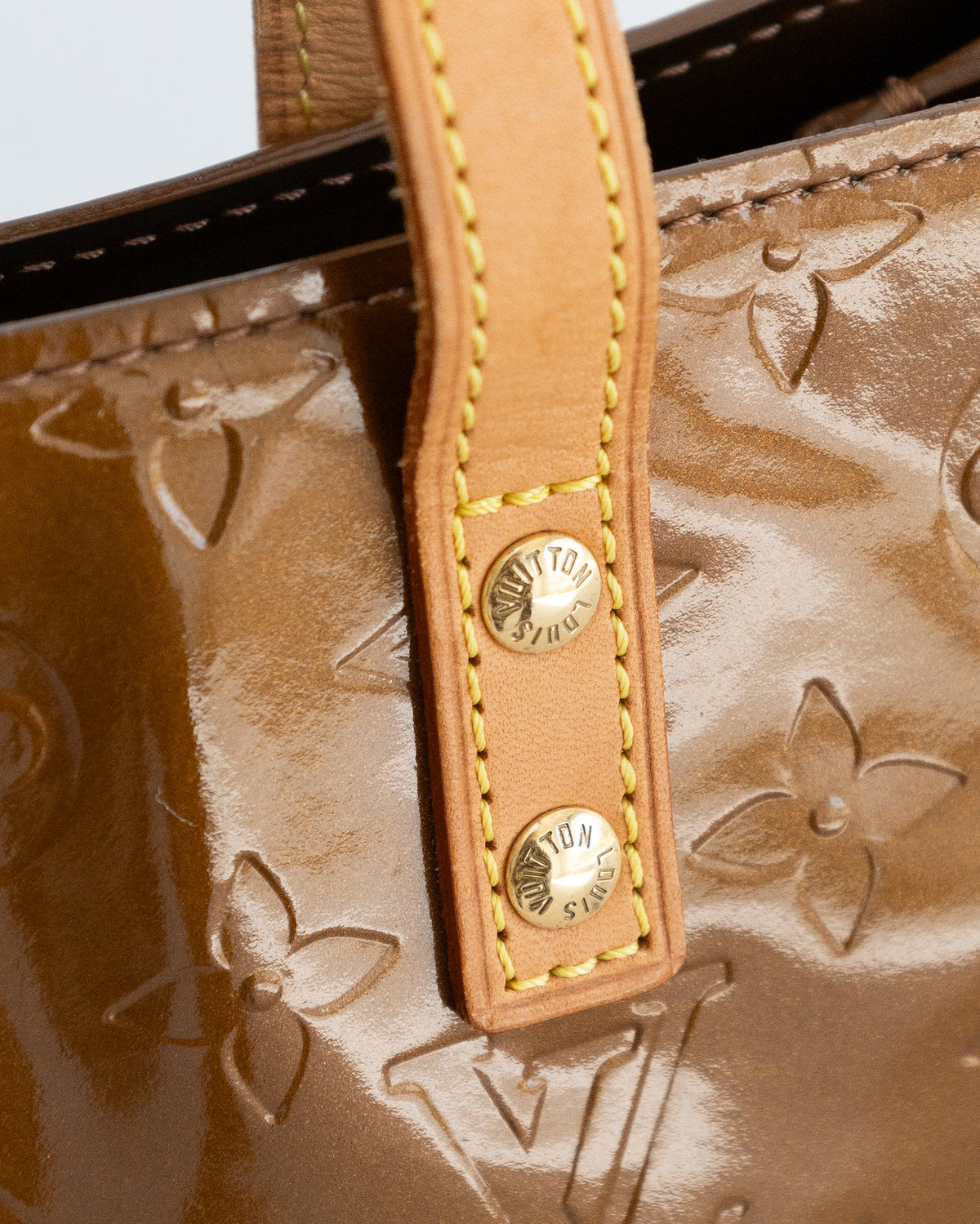 LOUIS VUITTON Reade PM