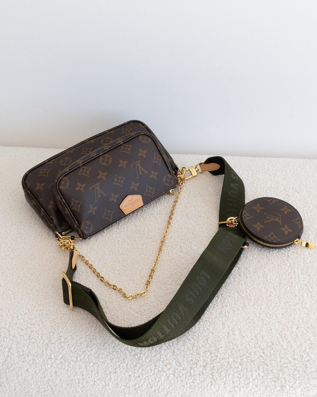 LOUIS VUITTON Multipochette Accessoires