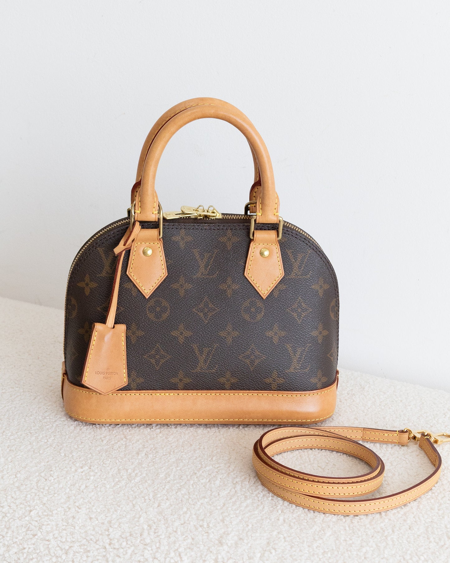 LOUIS VUITTON Alma BB