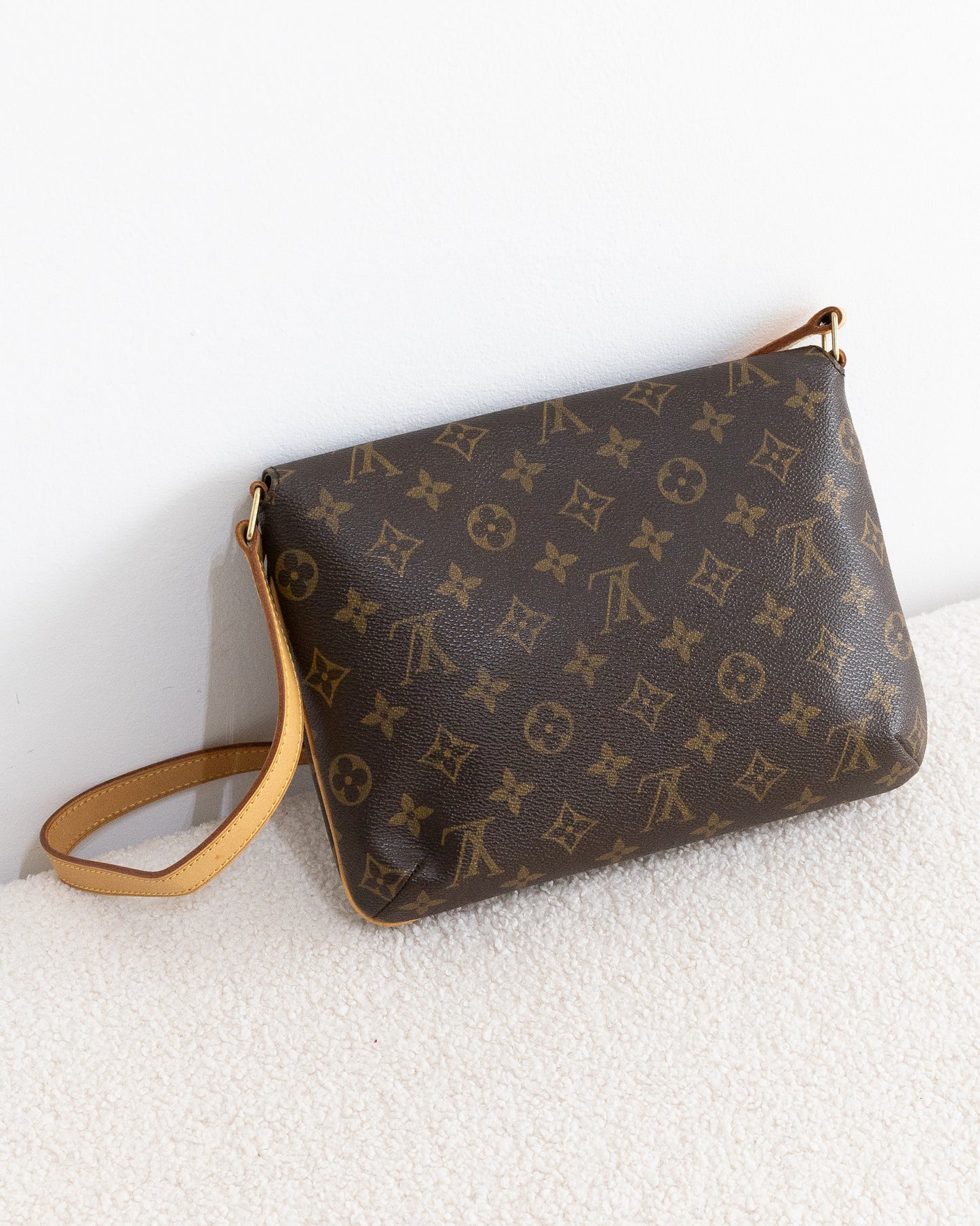 LOUIS VUITTON Musette Tango