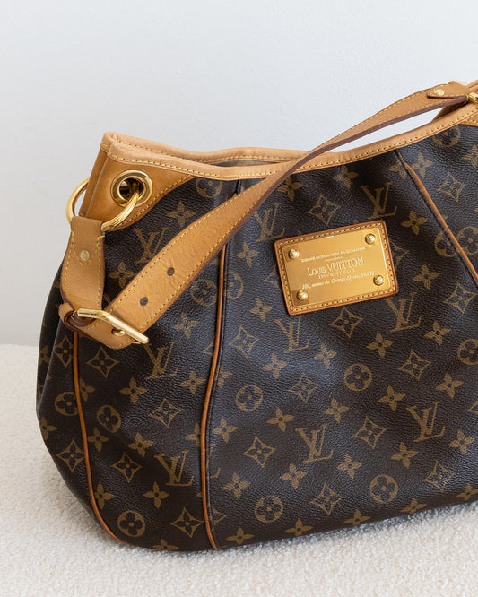 LOUIS VUITTON Galliera