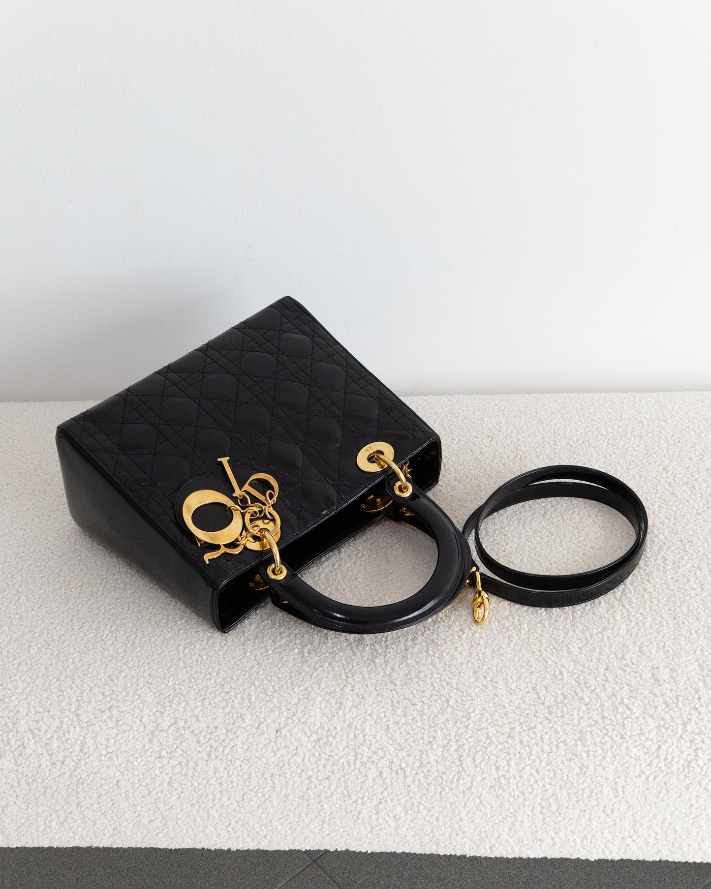 CHRISTIAN DIOR Medium Lady Dior