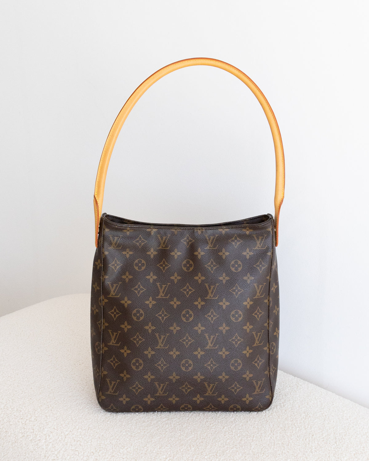 LOUIS VUITTON Looping GM