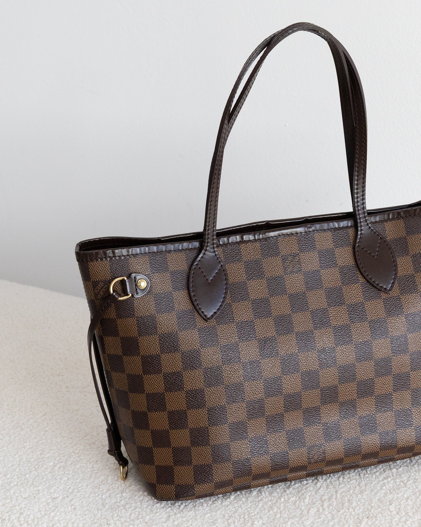 LOUIS VUITTON Neverfull PM