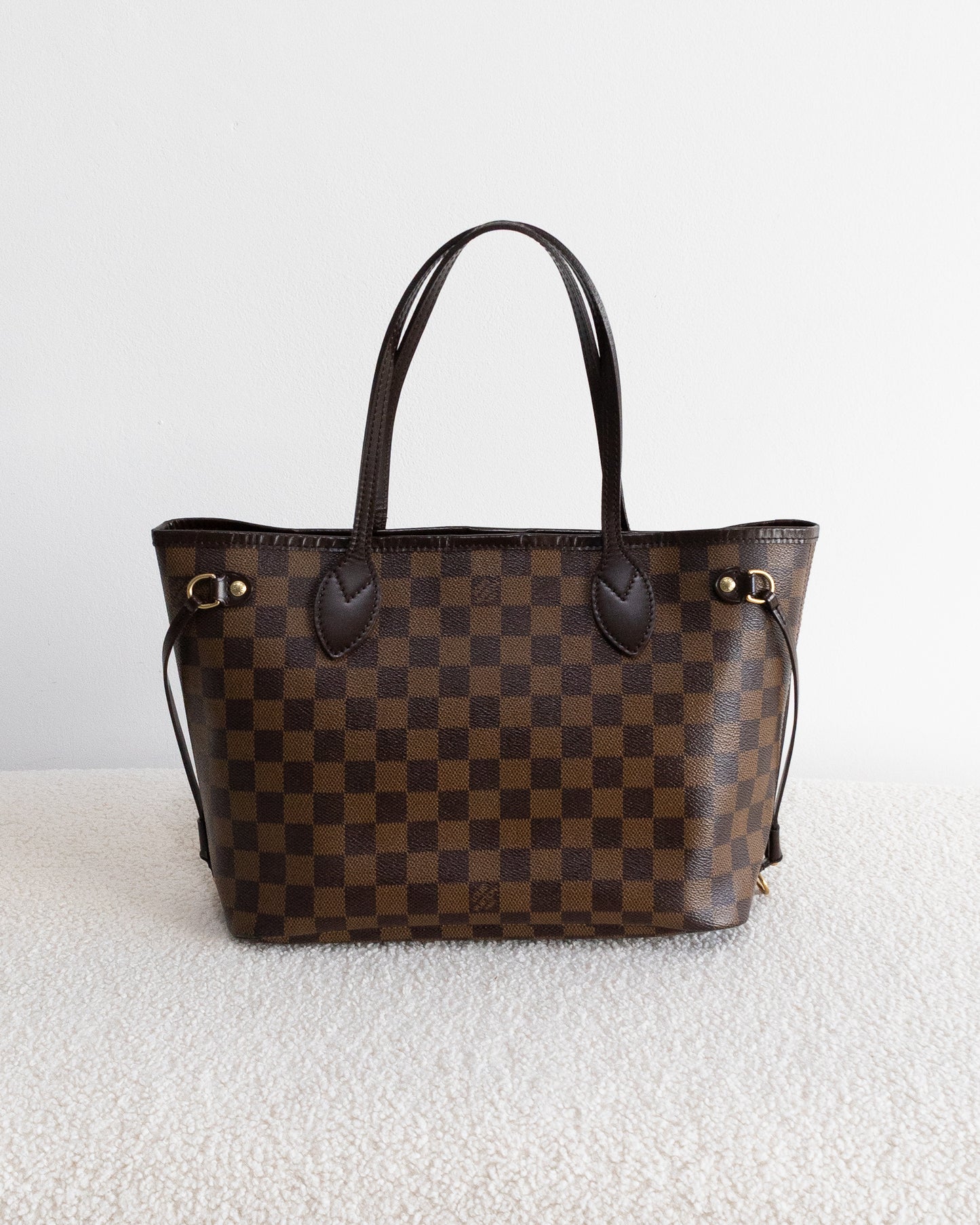 LOUIS VUITTON Neverfull PM