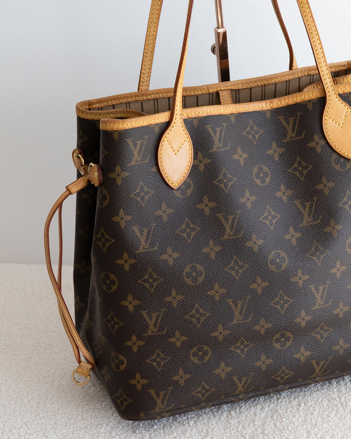 LOUIS VUITTON Neverfull MM