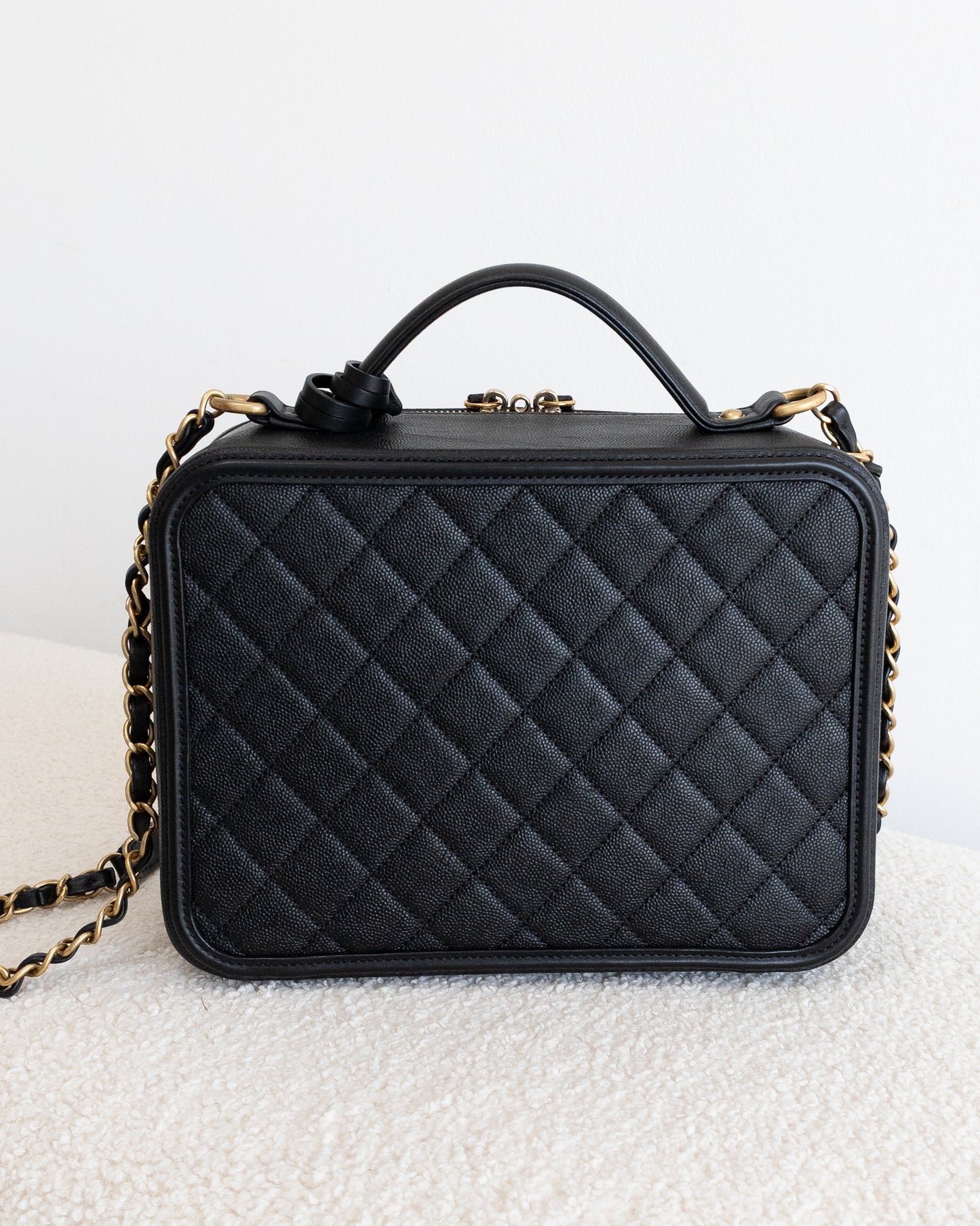 CHANEL Filigree Vanity Medium