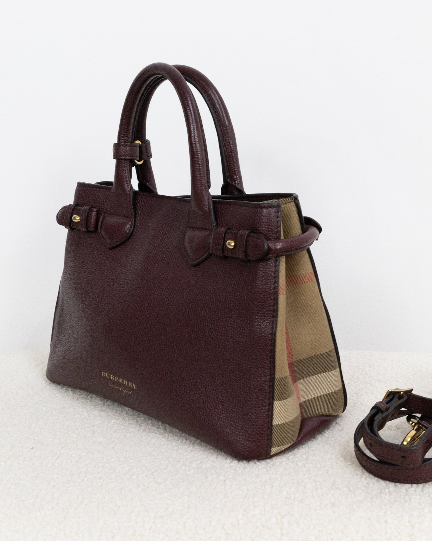 BURBERRY Banner Small