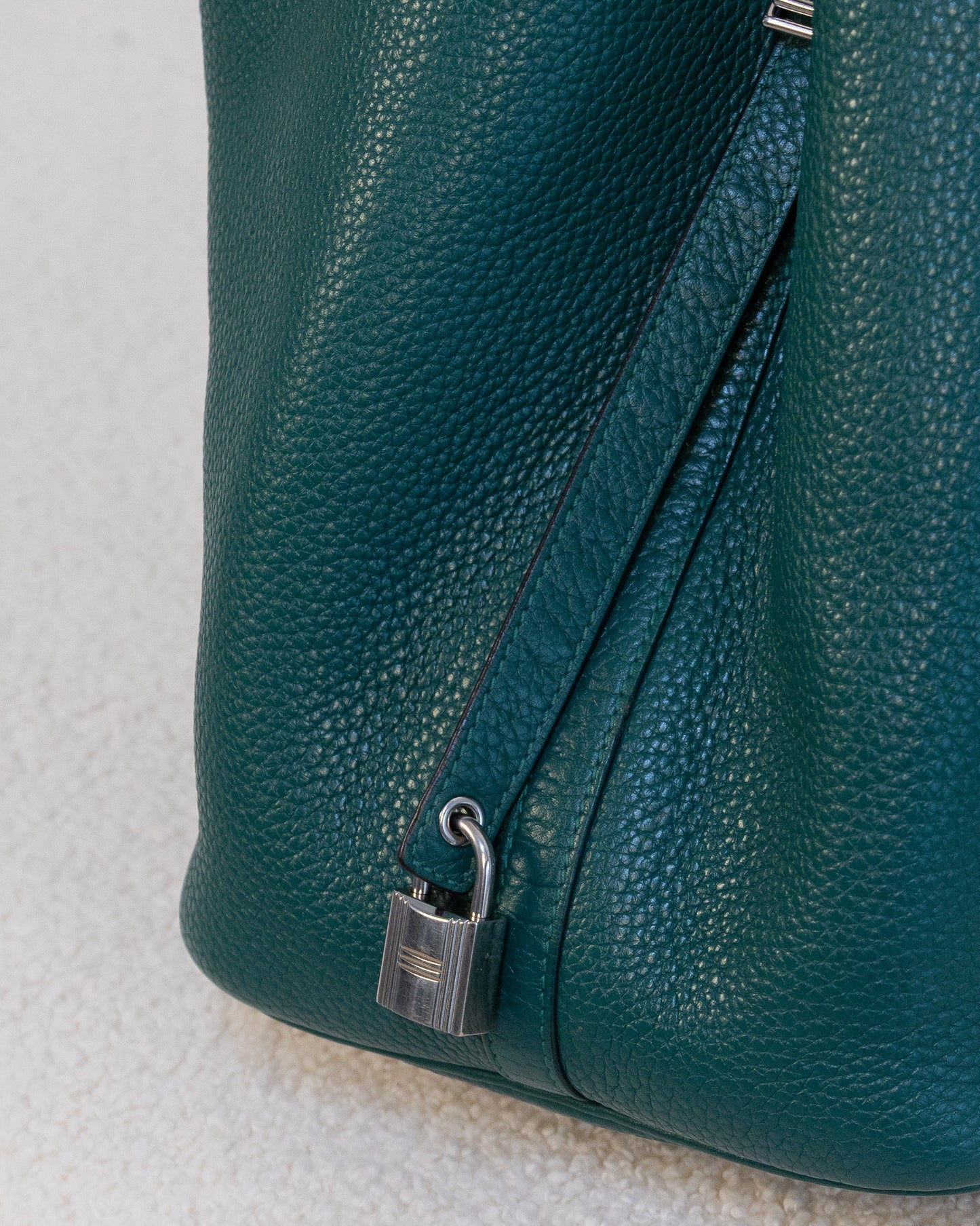 HERMÈS Picotin Lock 22