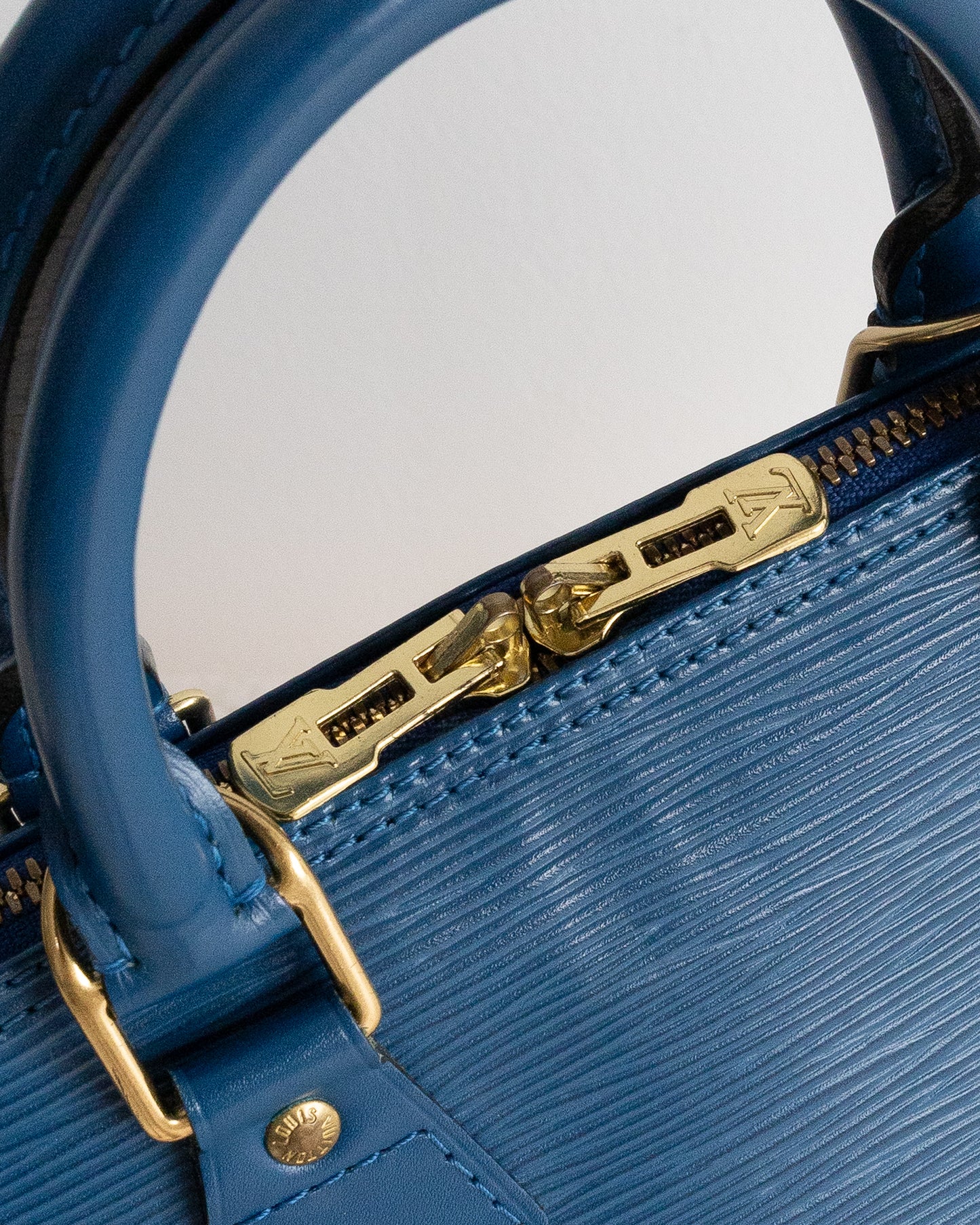 LOUIS VUITTON Alma PM