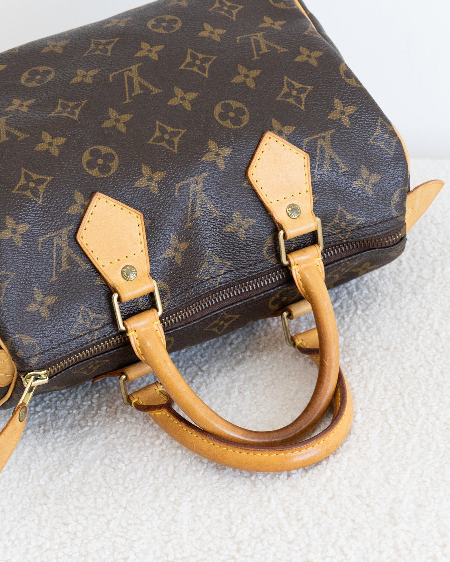 LOUIS VUITTON Speedy 25