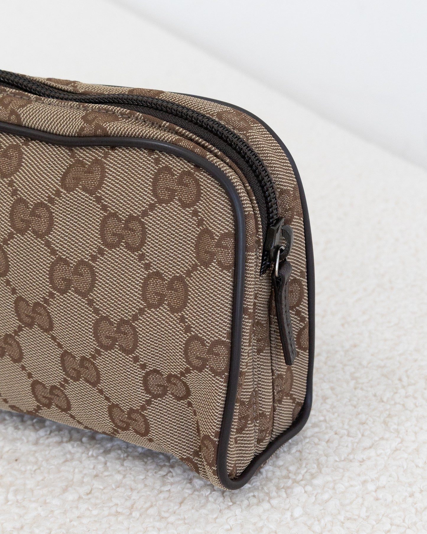 GUCCI Pouch