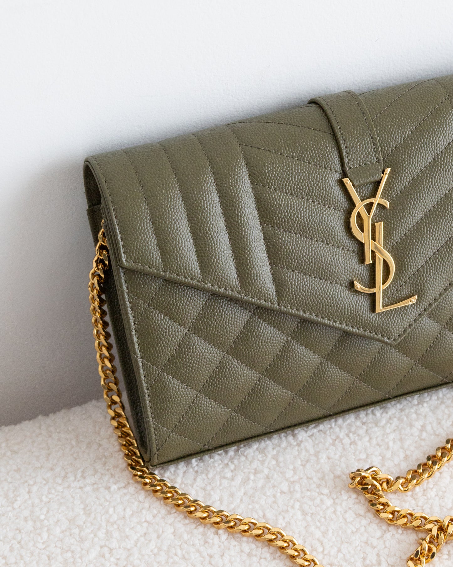 SAINT LAURENT Cassandre WOC