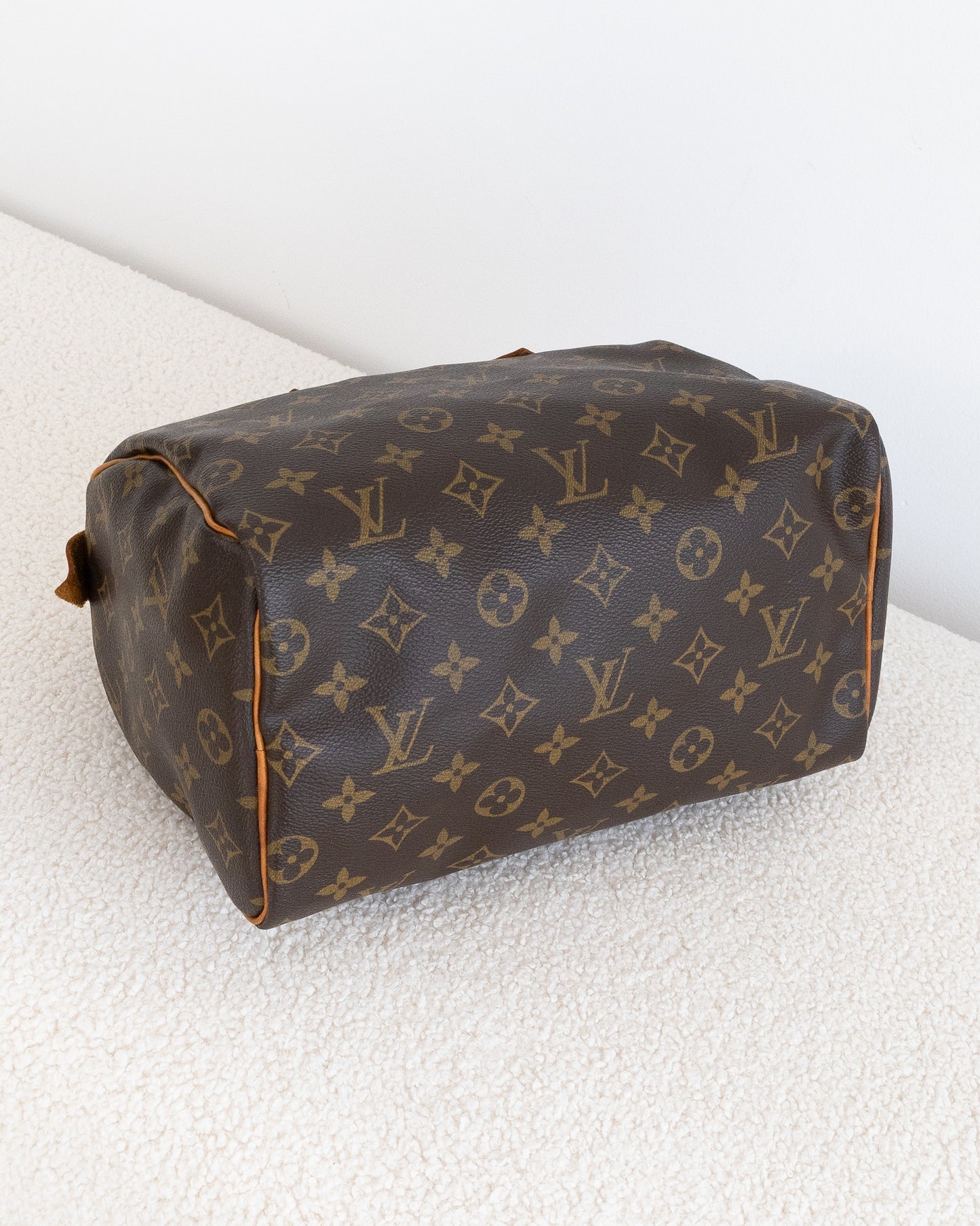 LOUIS VUITTON Speedy 25
