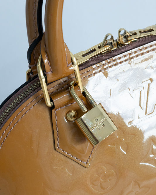 LOUIS VUITTON Alma BB