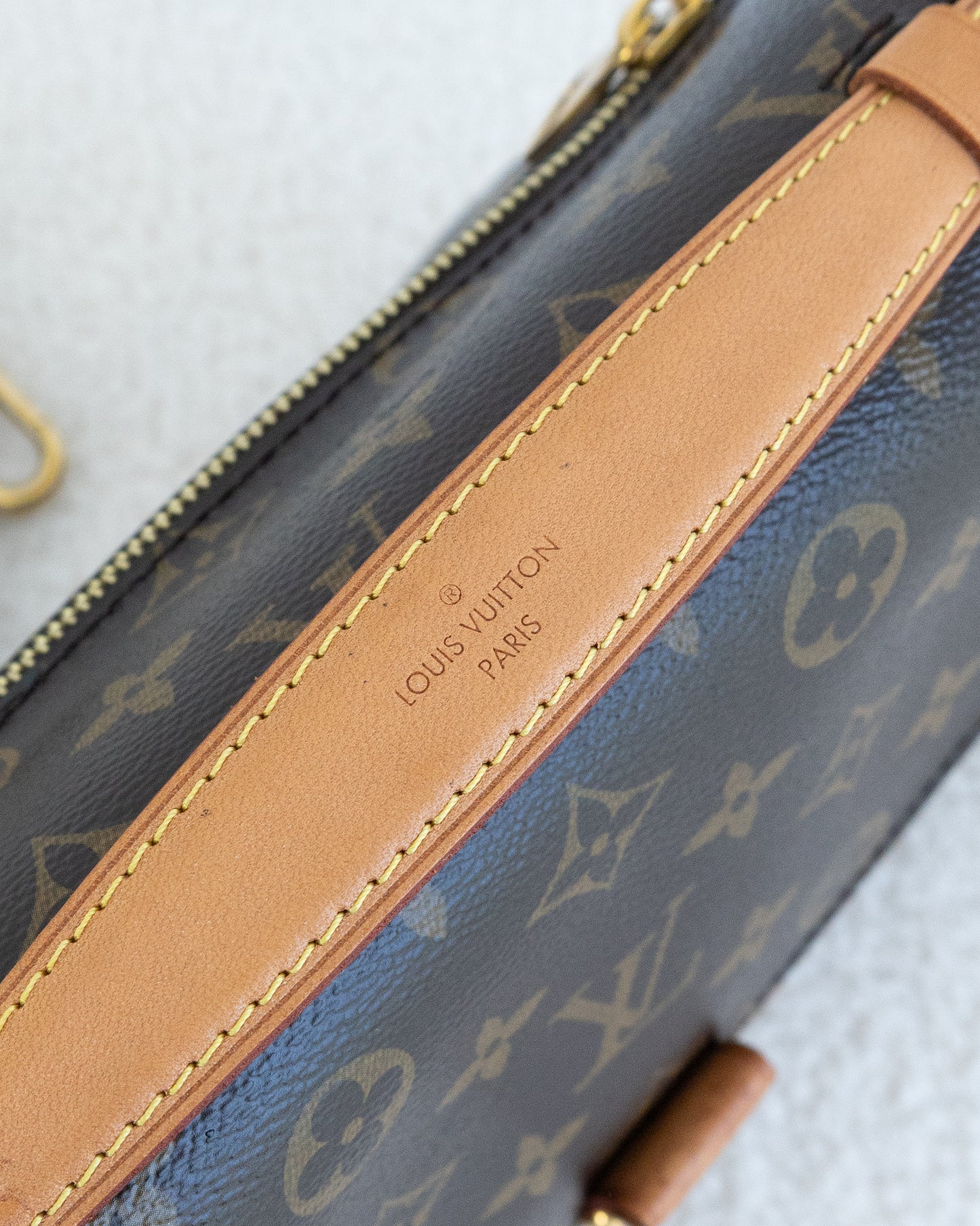 LOUIS VUITTON Pochette Metis