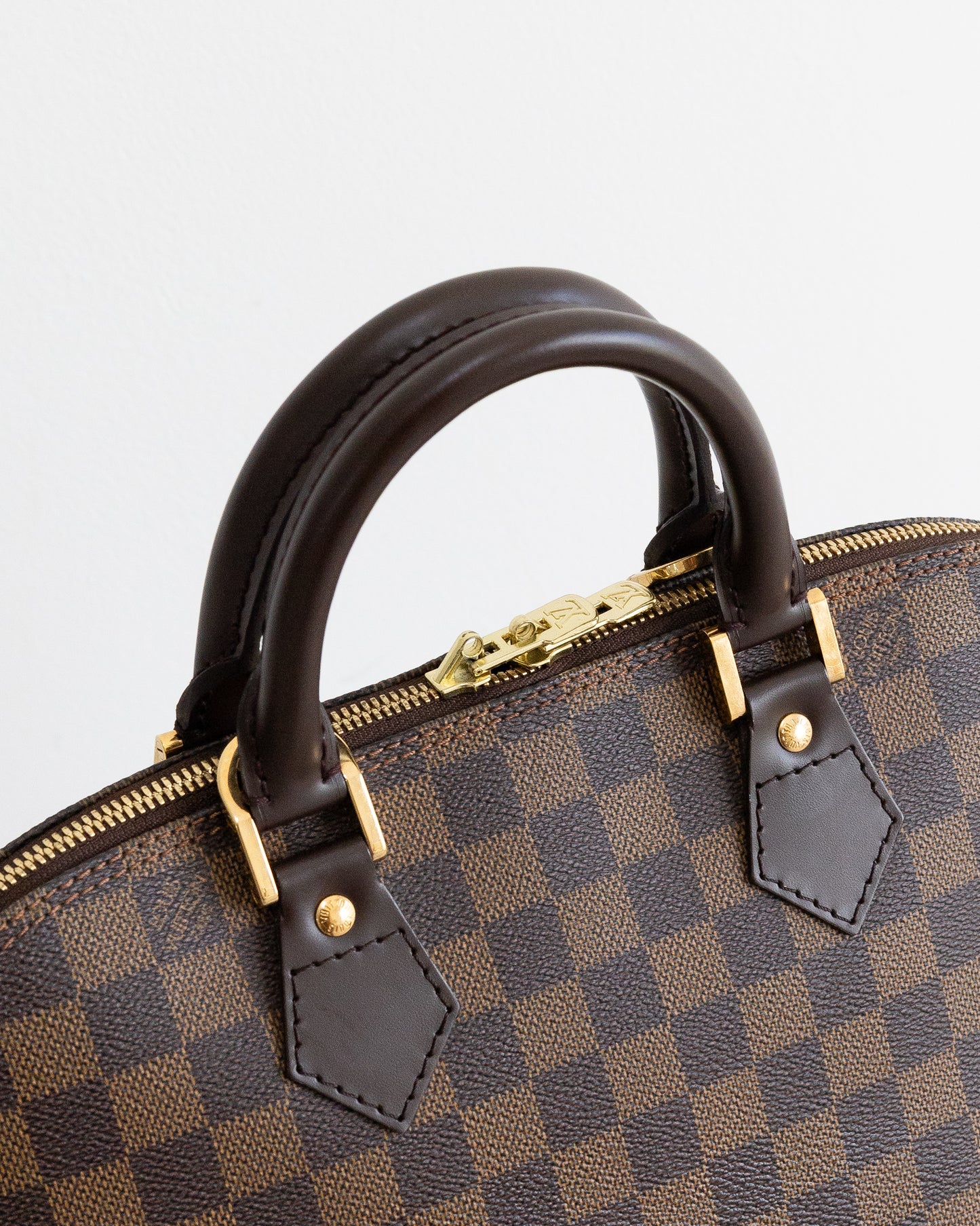 LOUIS VUITTON Alma PM