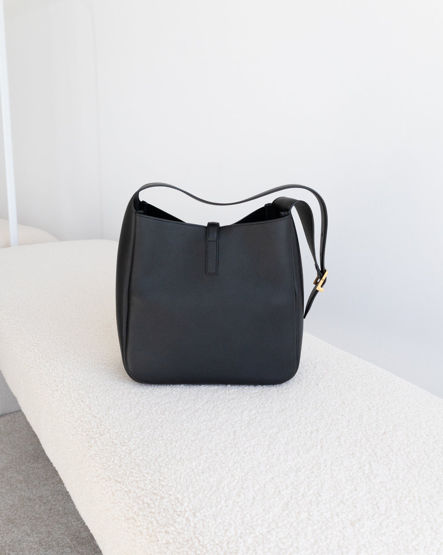 SAINT LAURENT Le 5 a 7 Souple