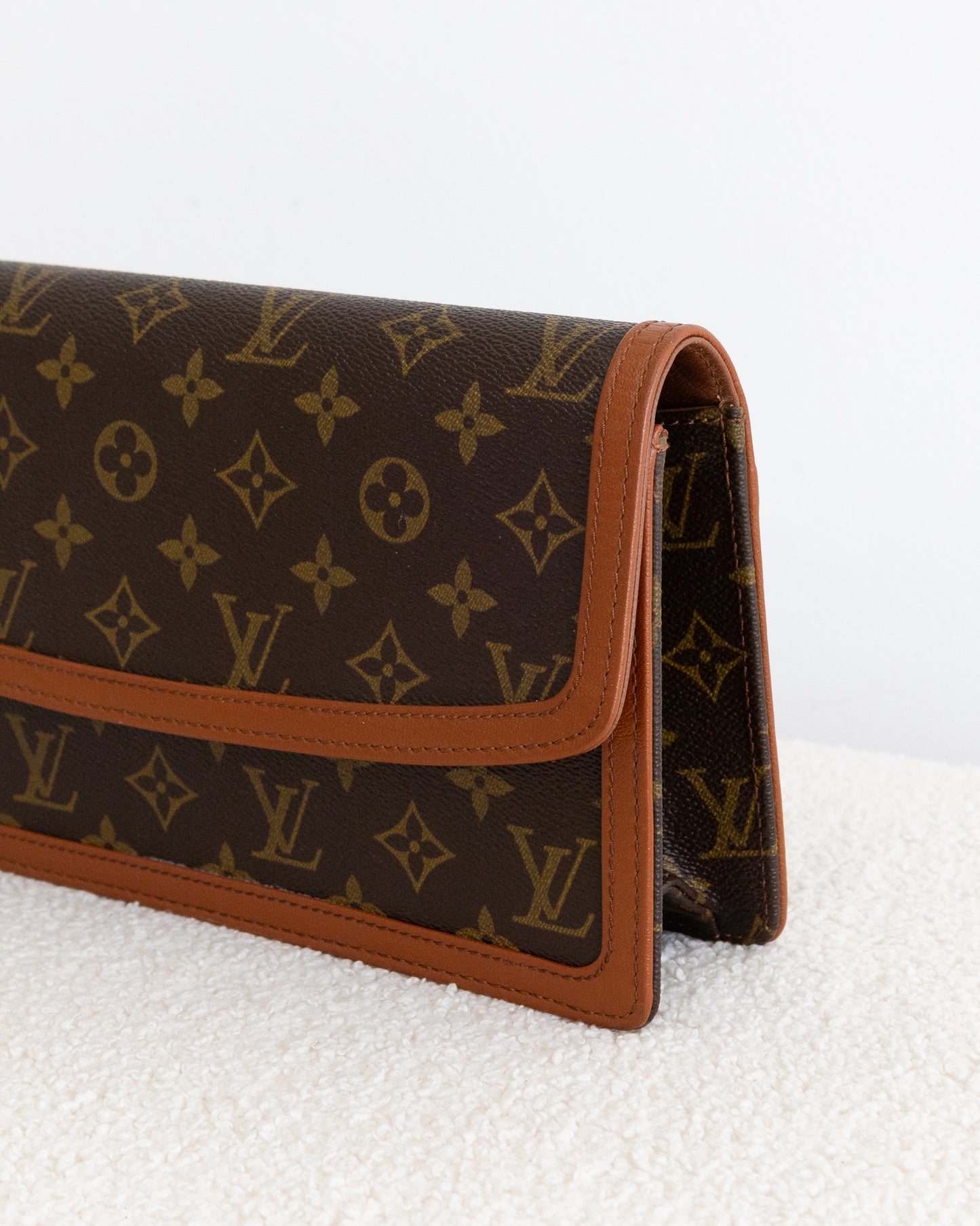 LOUIS VUITTON Pochette Dame GM