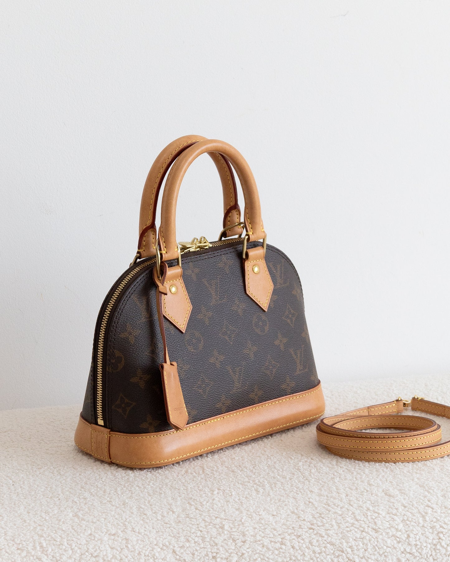 LOUIS VUITTON Alma BB