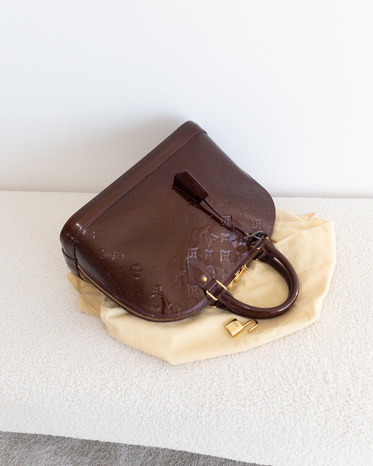 LOUIS VUITTON Alma PM