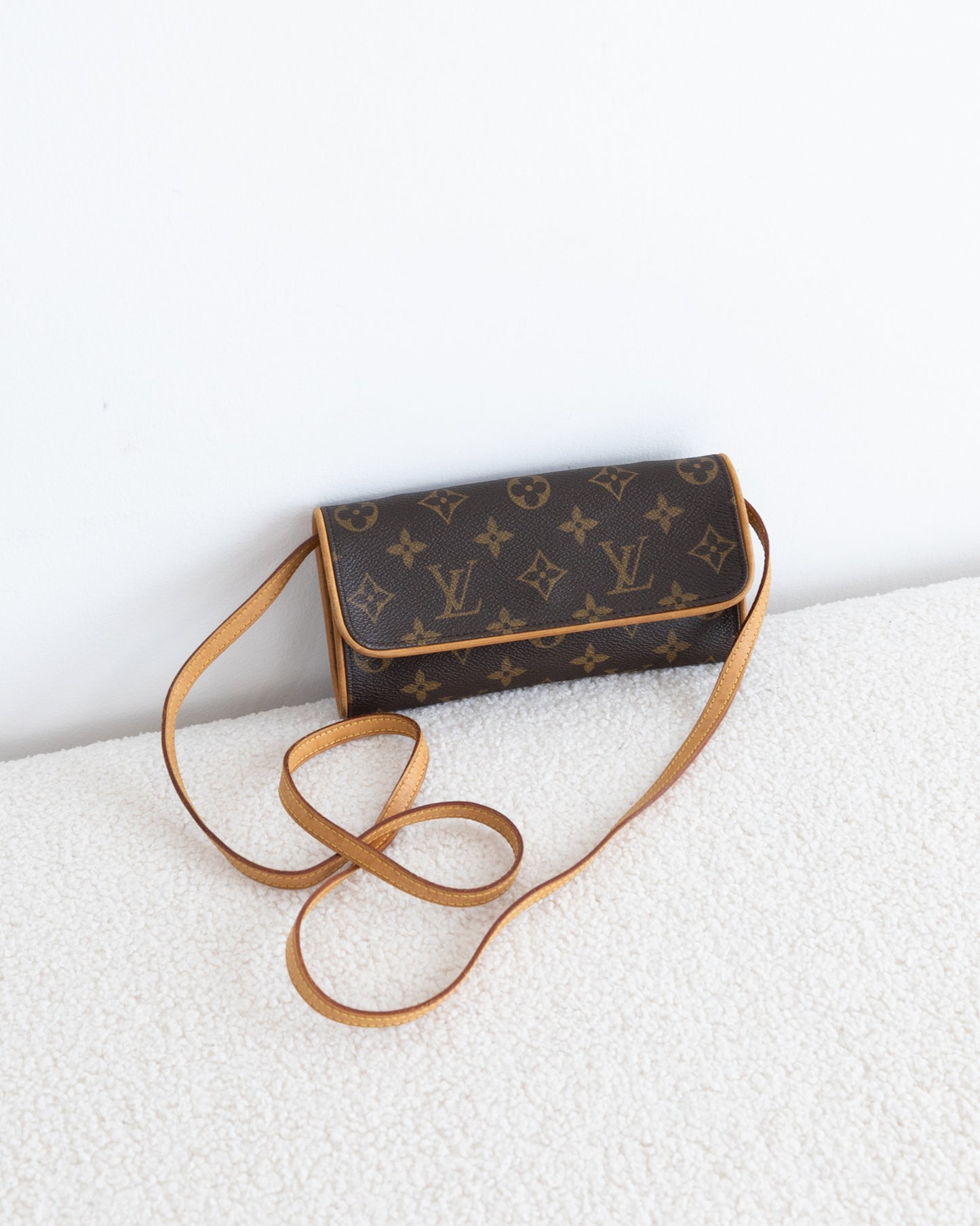 LOUIS VUITTON Twin Pochette