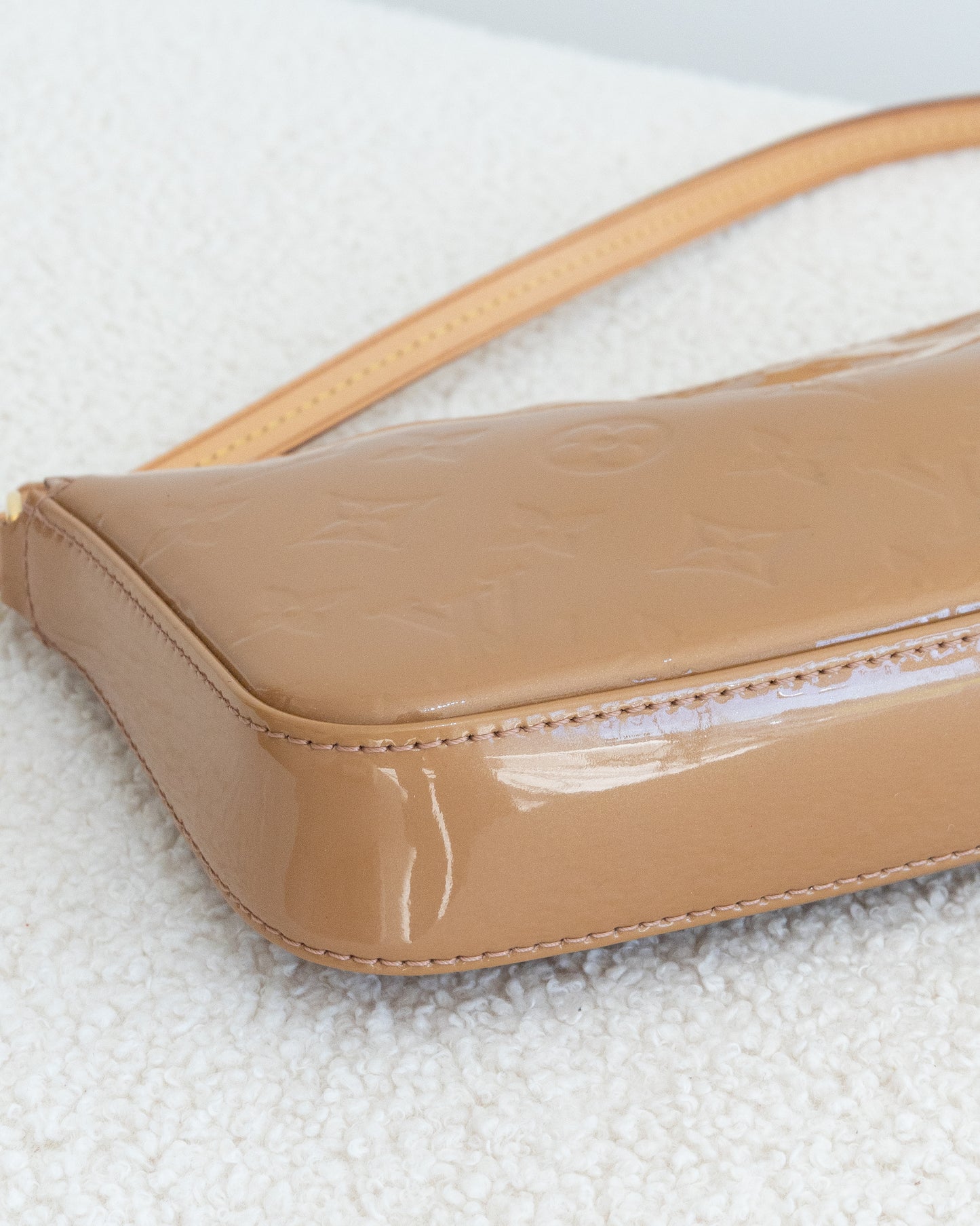 LOUIS VUITTON Pochette Accessoires