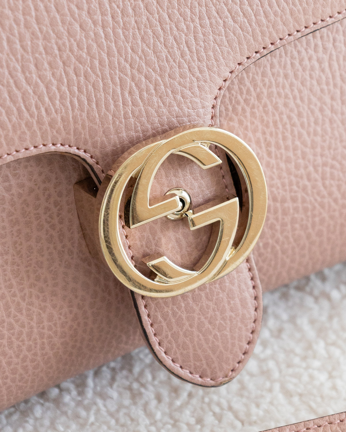 GUCCI Dollar Interlocking
