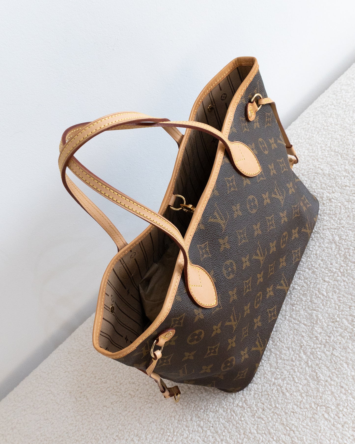 LOUIS VUITTON Neverfull PM